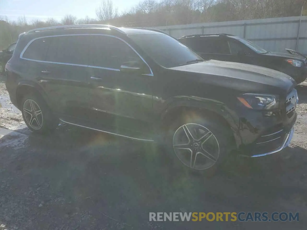 4 Photograph of a damaged car 4JGFF5KE1PA967716 MERCEDES-BENZ GLS-CLASS 2023