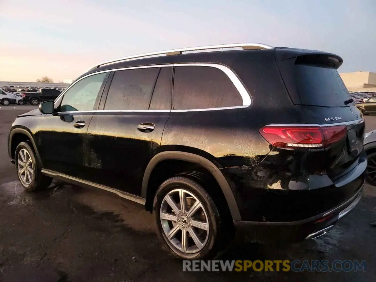 2 Photograph of a damaged car 4JGFF5KEXPB002198 MERCEDES-BENZ GLS-CLASS 2023