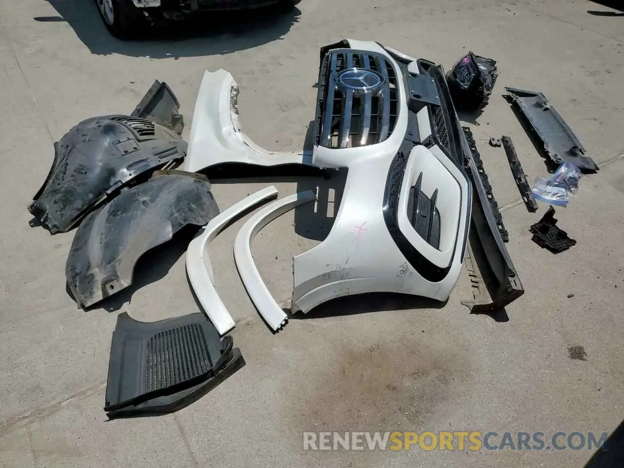 13 Photograph of a damaged car 4JGFF5KE7RB036876 MERCEDES-BENZ GLS-CLASS 2024