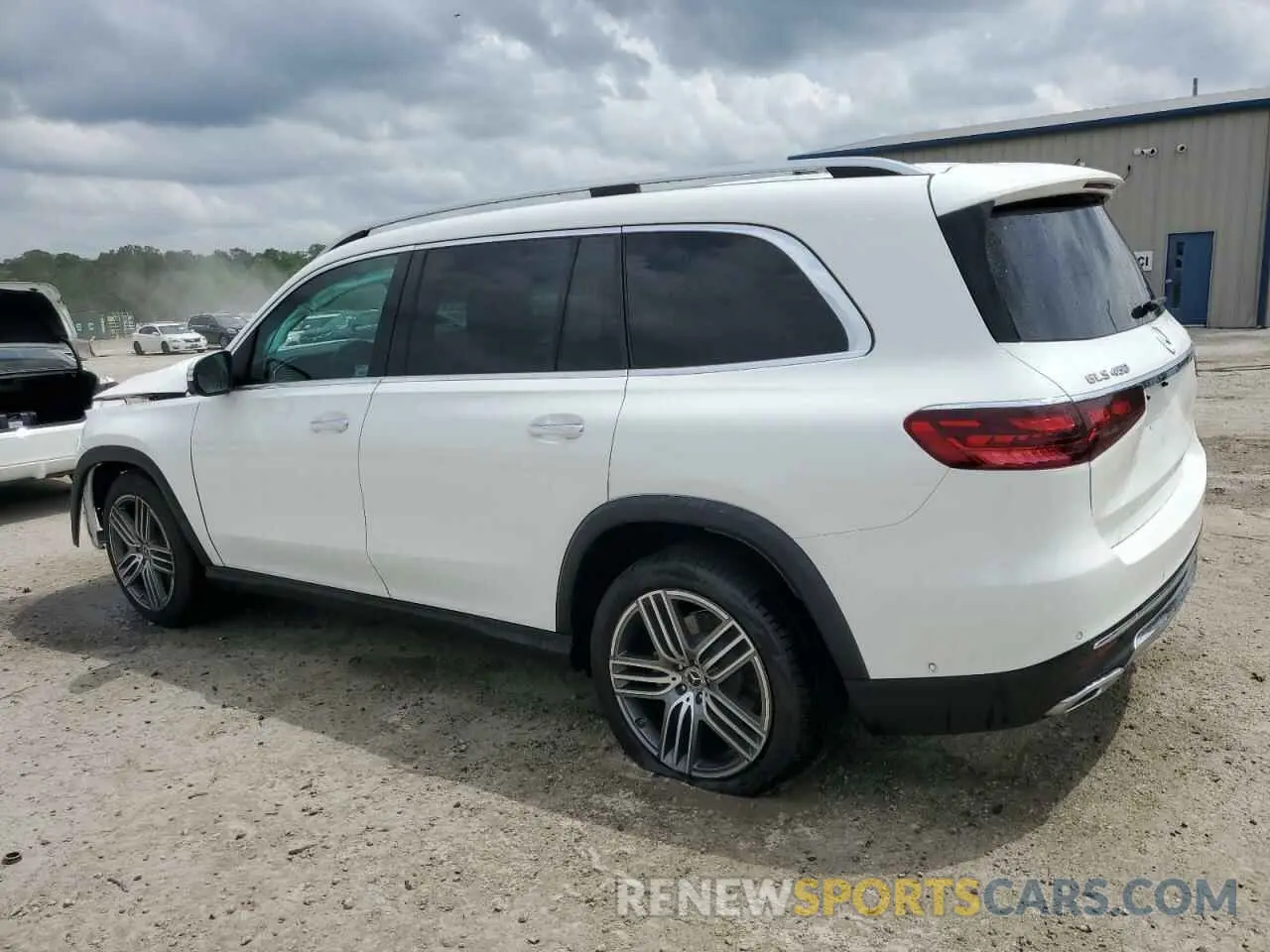 2 Photograph of a damaged car 4JGFF5KEXSB404070 MERCEDES-BENZ GLS-CLASS 2025