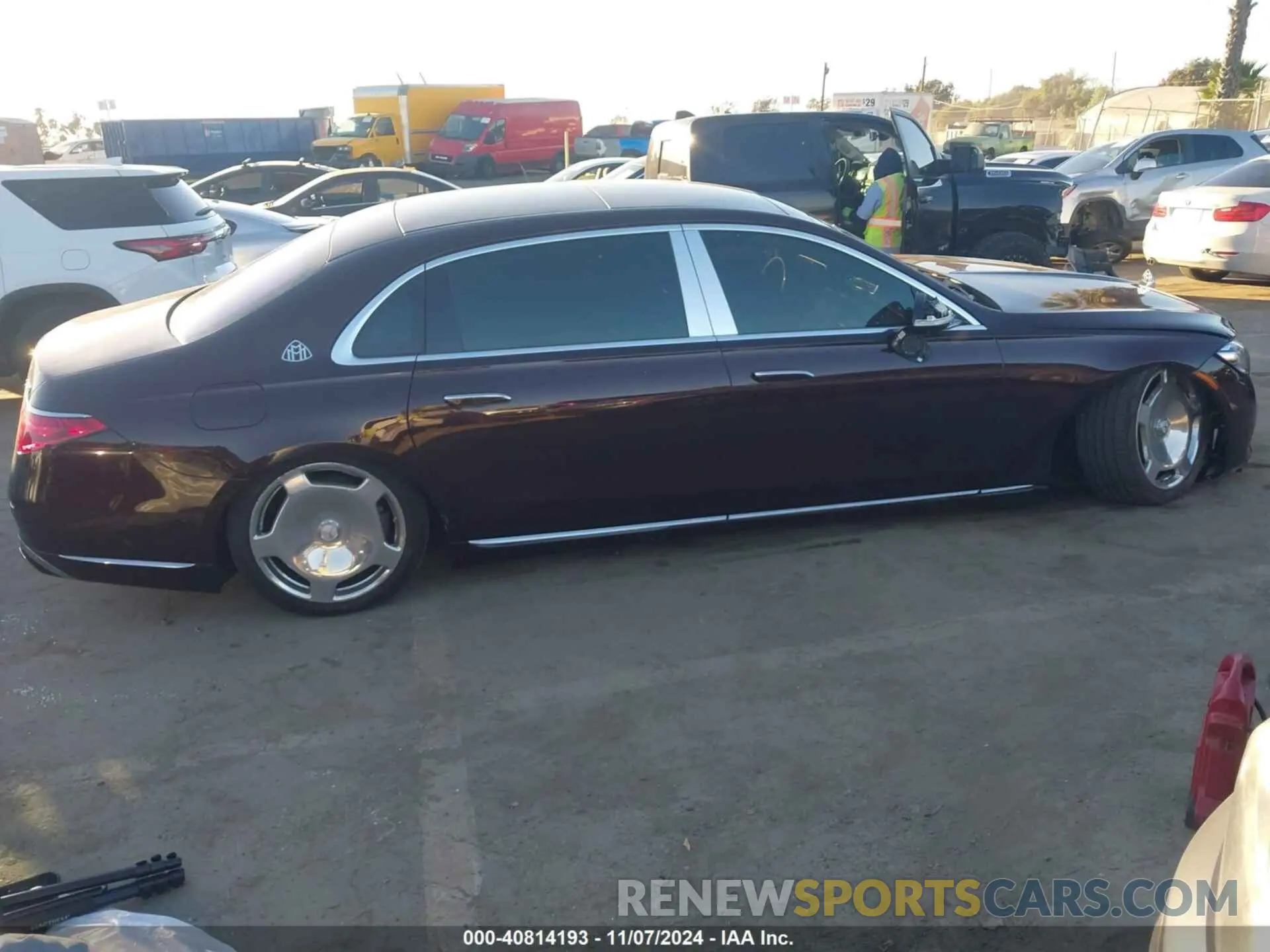 14 Photograph of a damaged car W1K6X7GBXMA023748 MERCEDES-BENZ MAYBACH S 580 2021