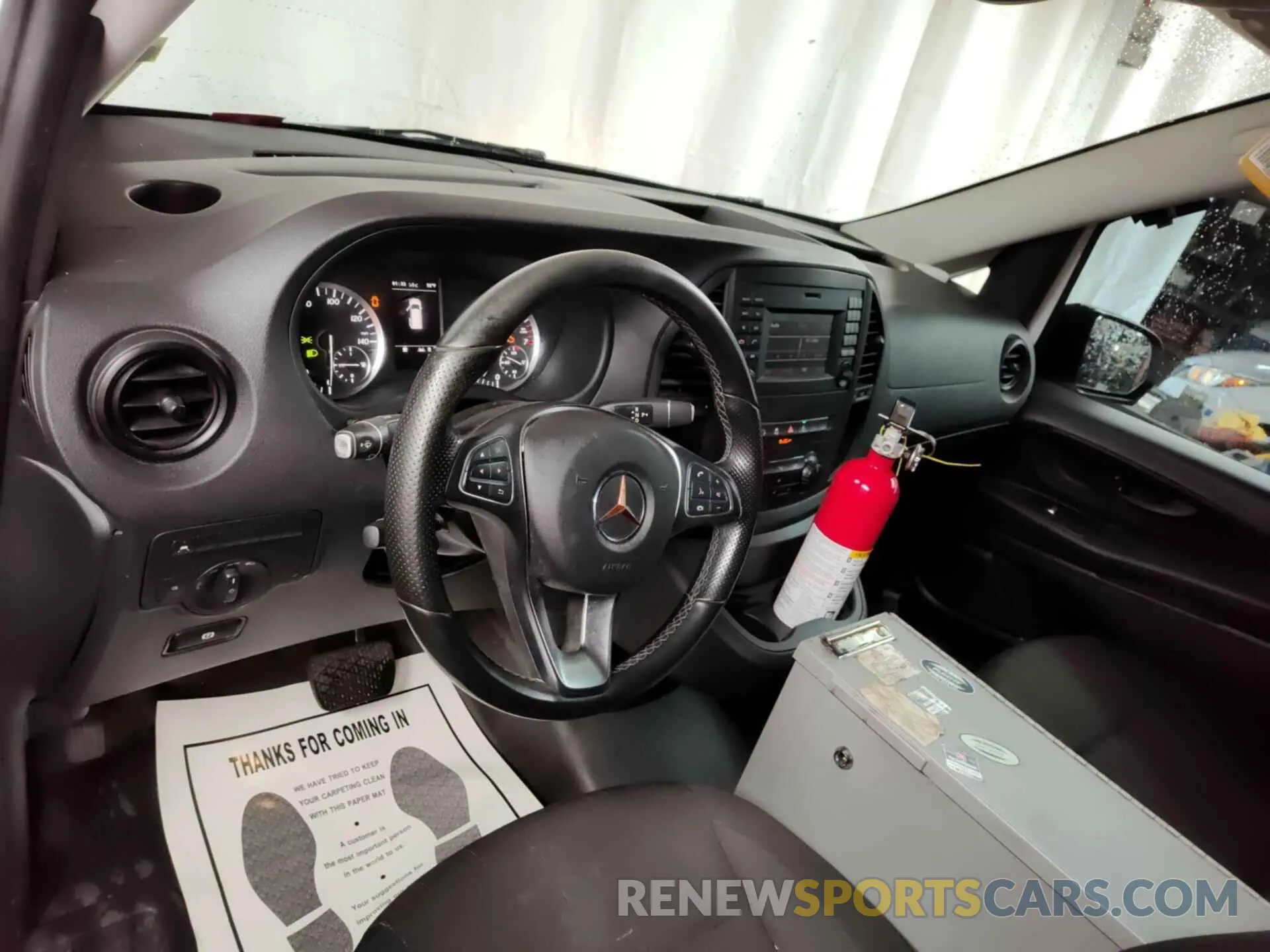 5 Photograph of a damaged car WD3PG2EA4K3553124 MERCEDES-BENZ METRIS 2019