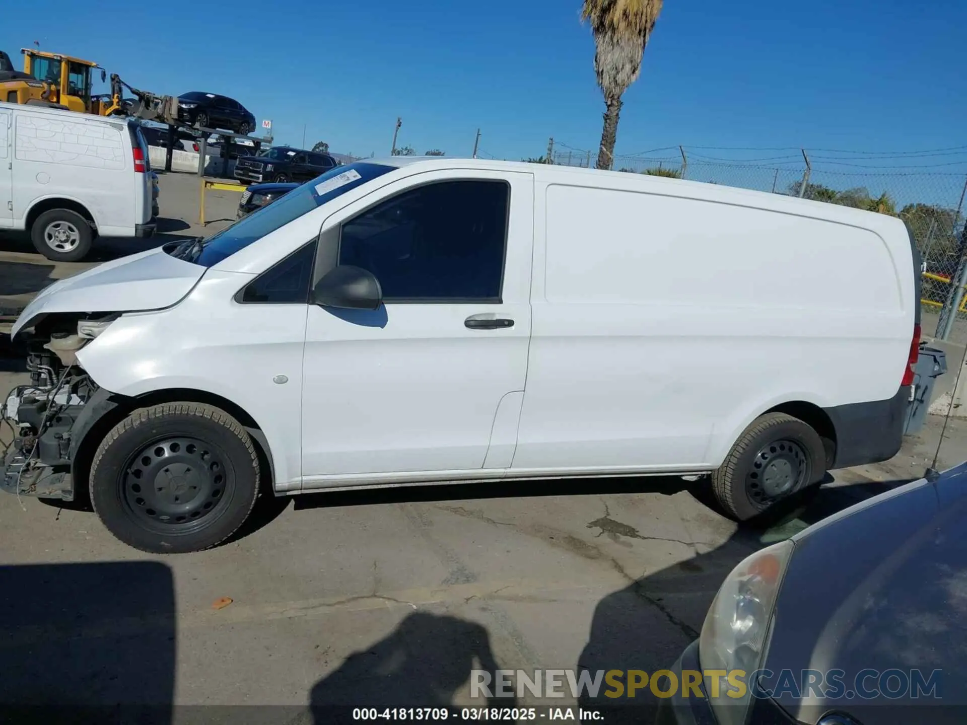 15 Photograph of a damaged car WD3PG2EAXK3530575 MERCEDES-BENZ METRIS 2019