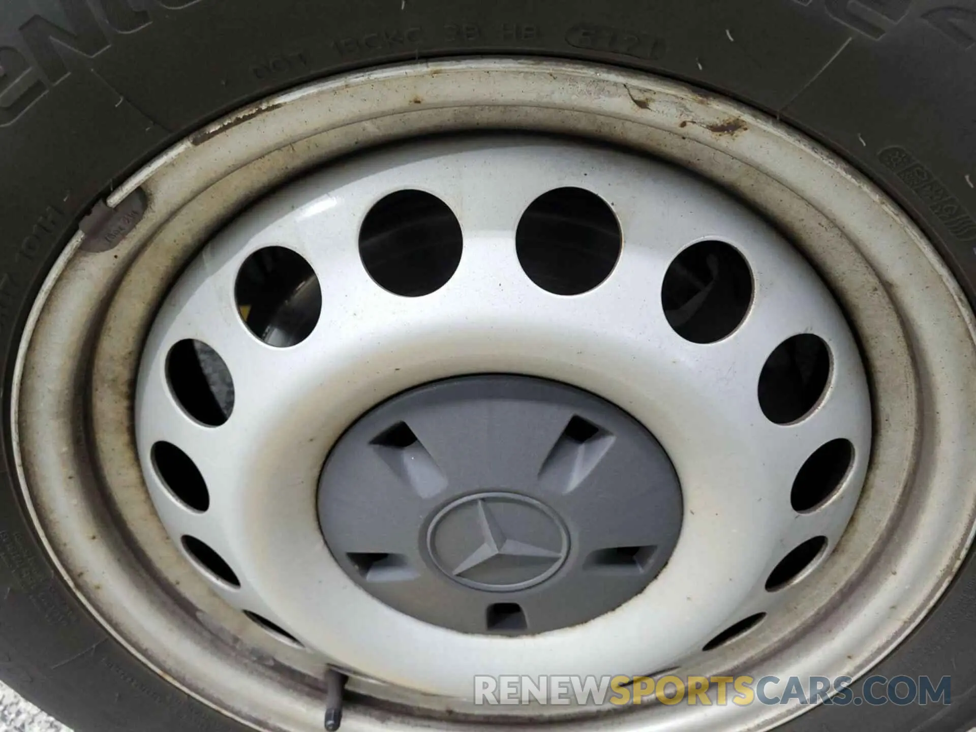 16 Photograph of a damaged car WD3PG2EAXK3603427 MERCEDES-BENZ METRIS 2019