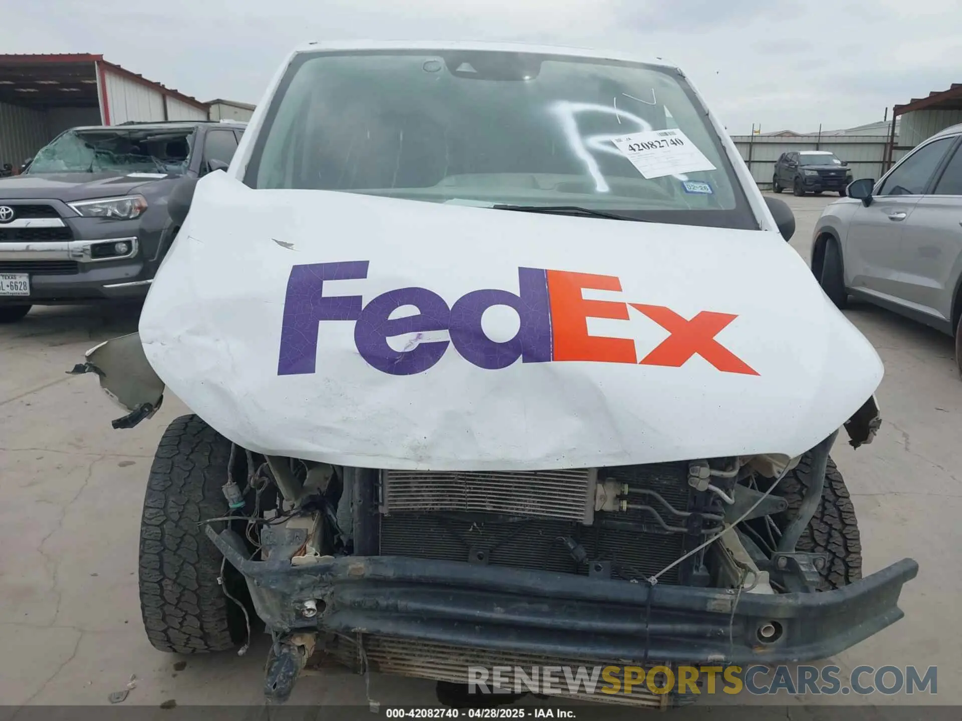 13 Photograph of a damaged car WD3PG3EA3K3533680 MERCEDES-BENZ METRIS 2019
