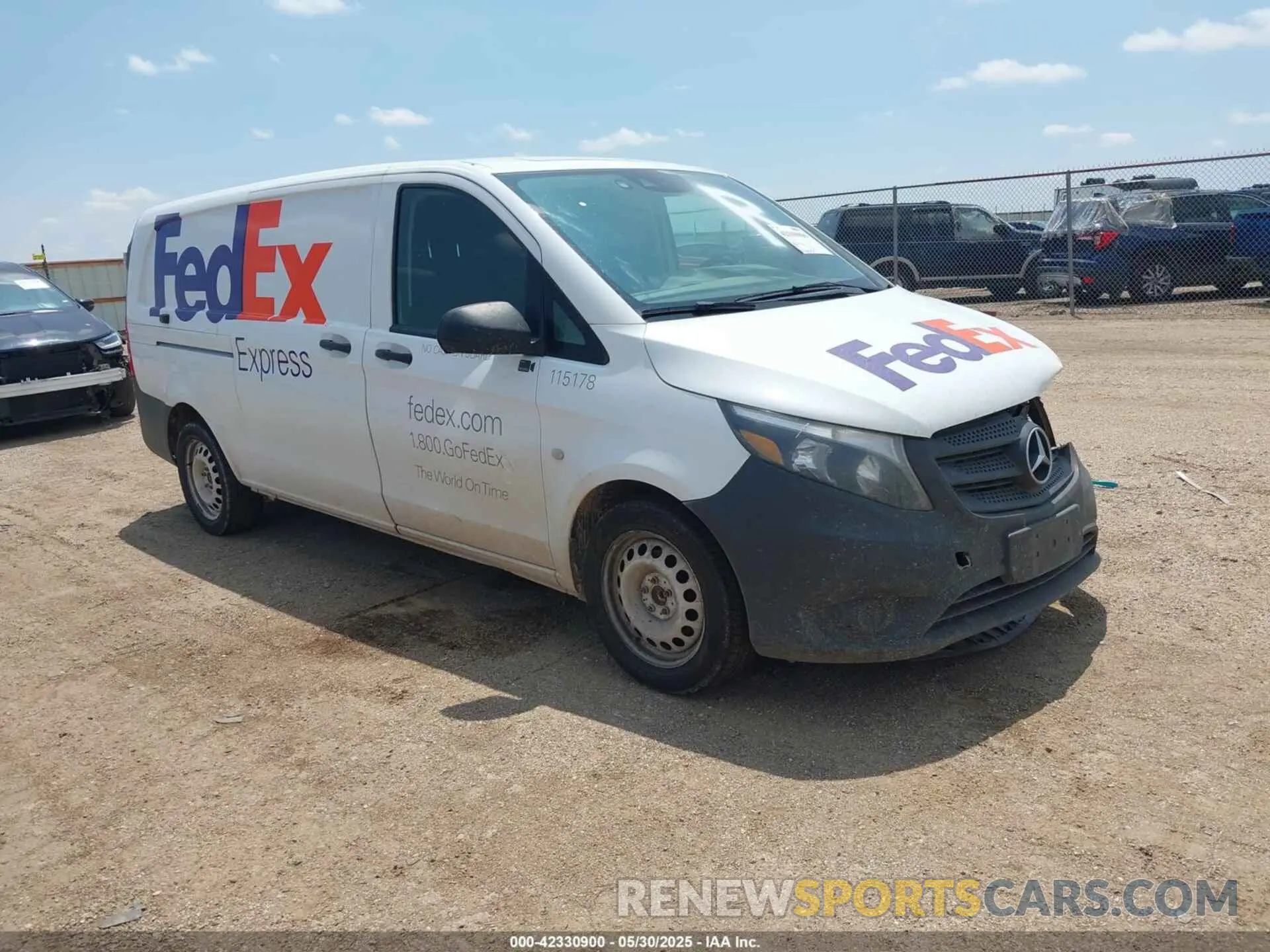 1 Photograph of a damaged car WD3PG3EA6K3532877 MERCEDES-BENZ METRIS 2019