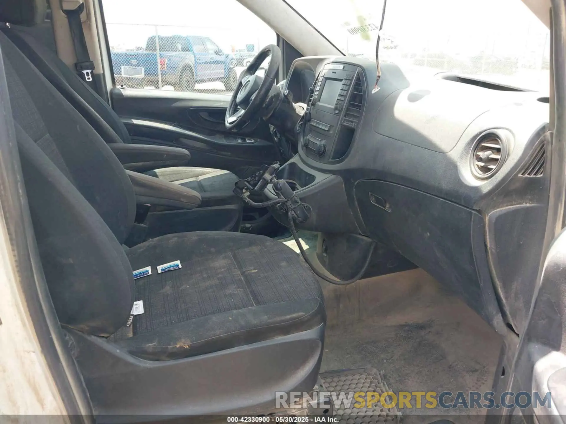5 Photograph of a damaged car WD3PG3EA6K3532877 MERCEDES-BENZ METRIS 2019