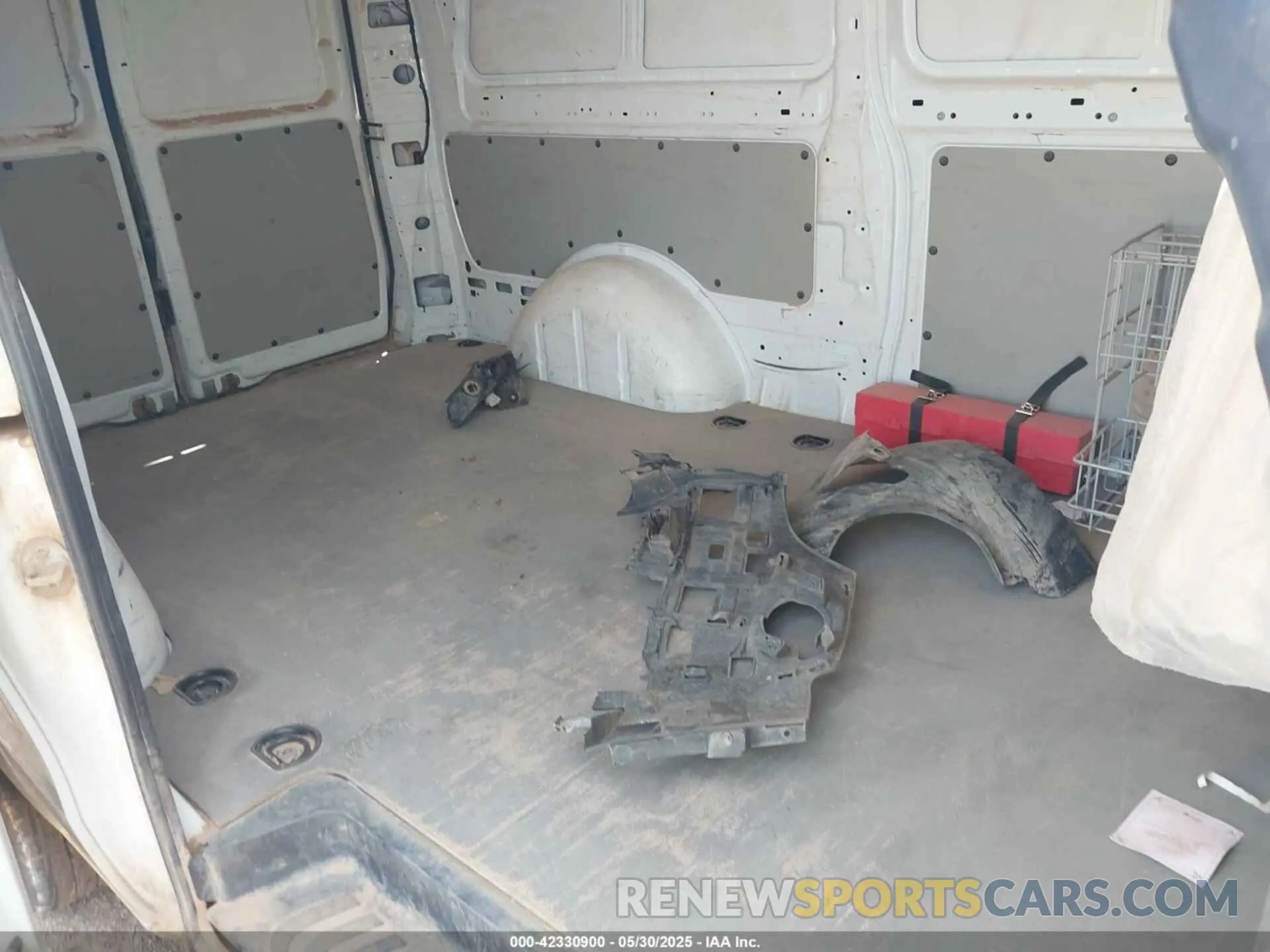8 Photograph of a damaged car WD3PG3EA6K3532877 MERCEDES-BENZ METRIS 2019