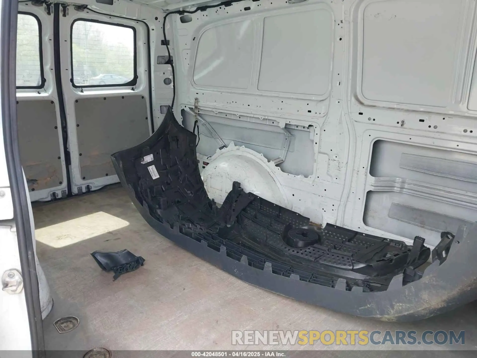 8 Photograph of a damaged car WD3PG3EA9K3592801 MERCEDES-BENZ METRIS 2019