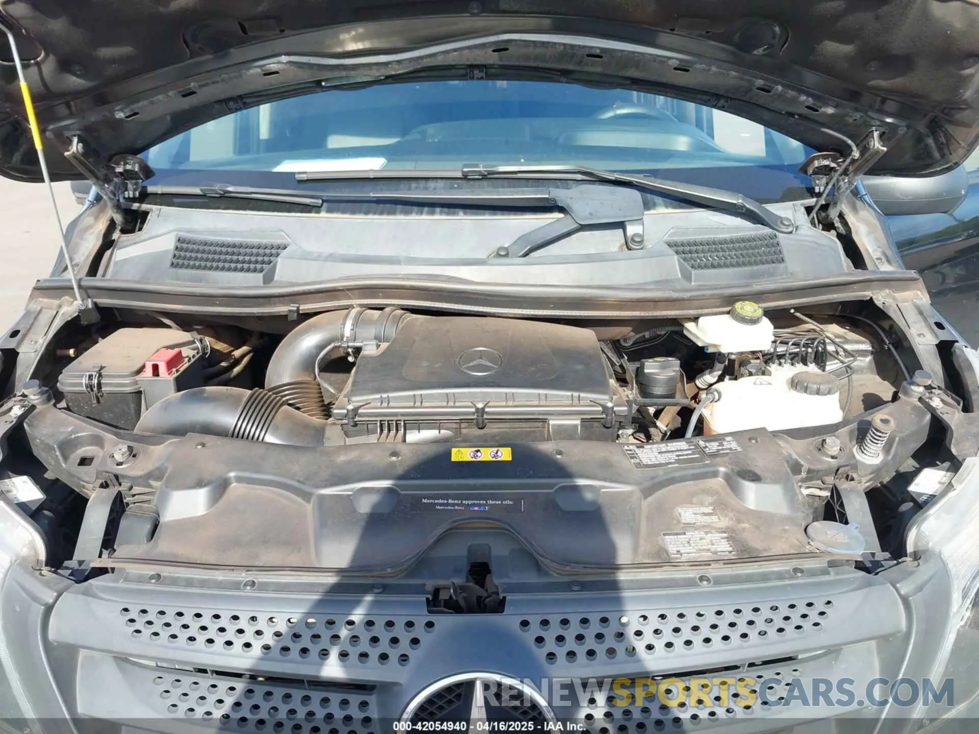 10 Photograph of a damaged car WD4PG2EE1K3519463 MERCEDES-BENZ METRIS 2019