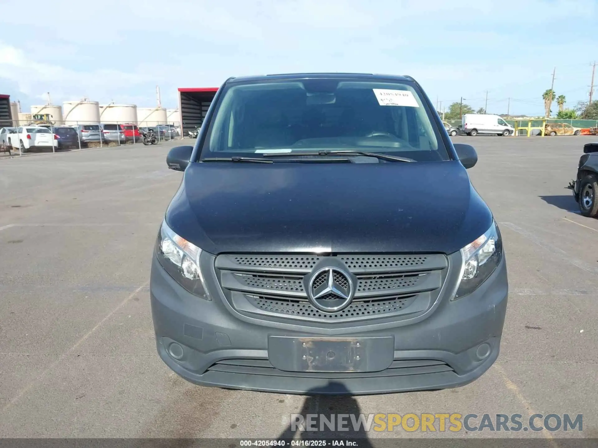 13 Photograph of a damaged car WD4PG2EE1K3519463 MERCEDES-BENZ METRIS 2019