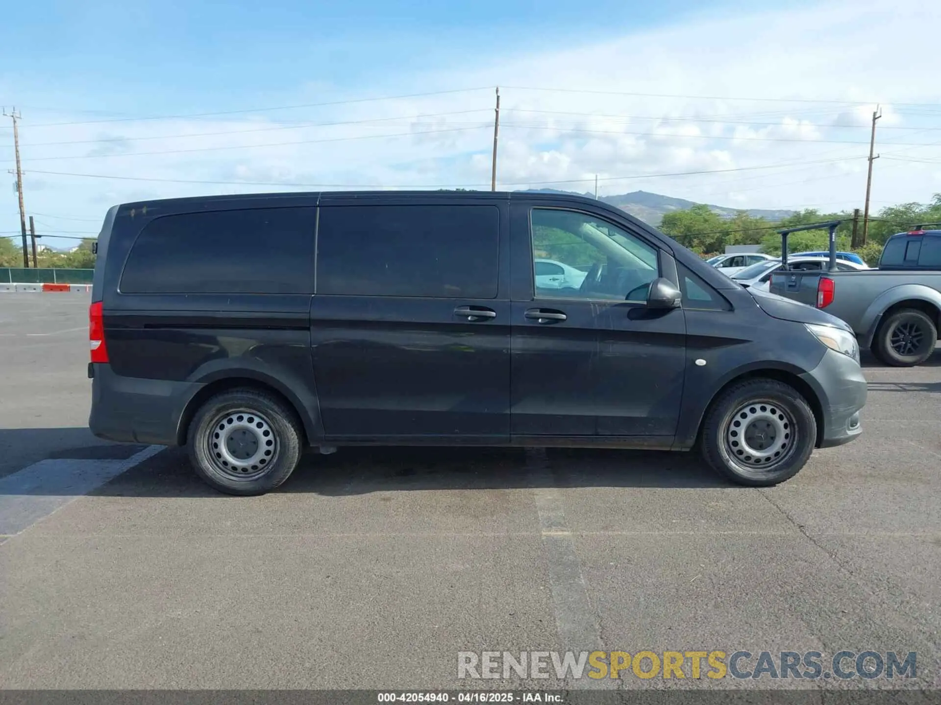 14 Photograph of a damaged car WD4PG2EE1K3519463 MERCEDES-BENZ METRIS 2019