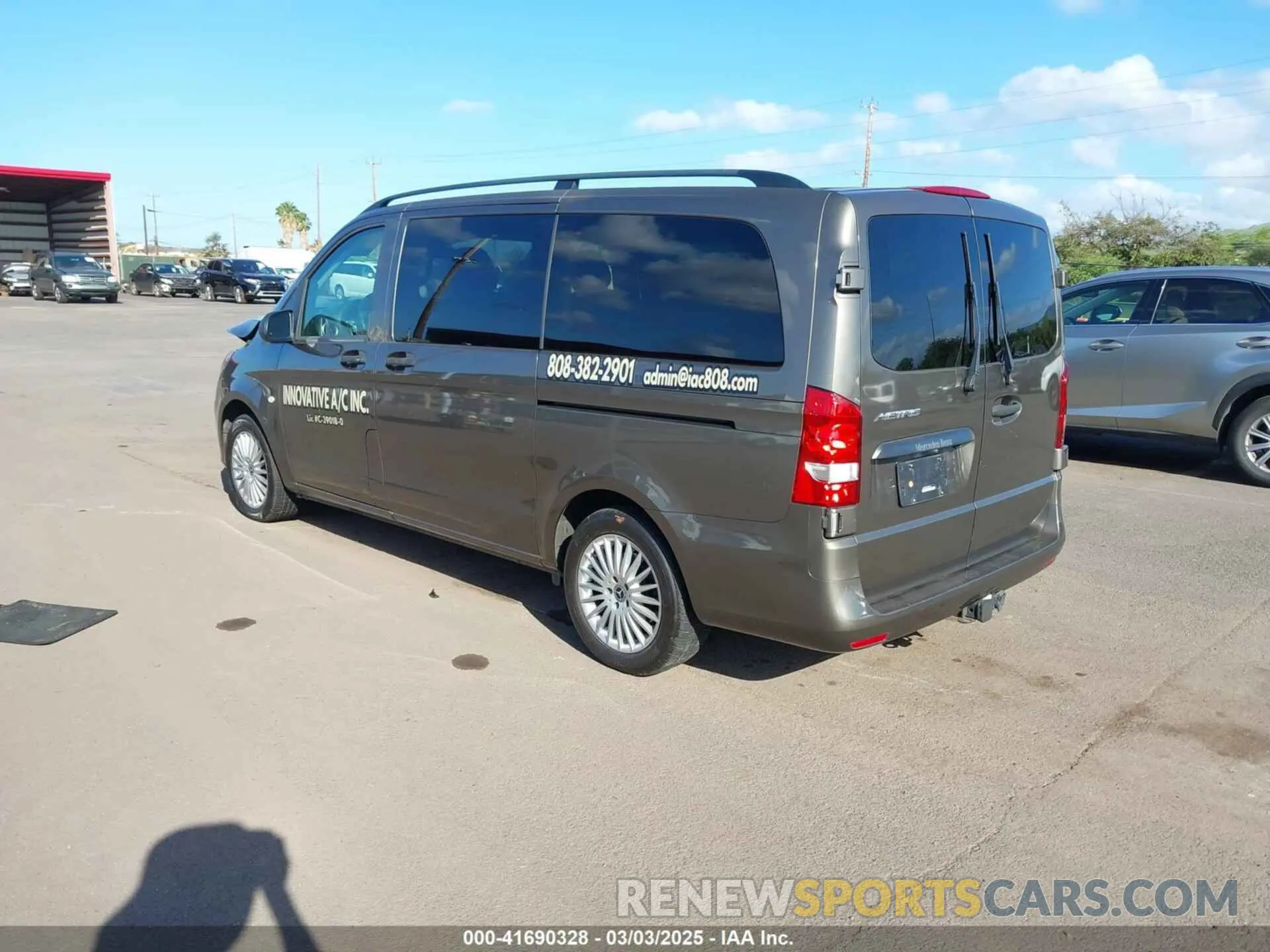 3 Photograph of a damaged car WD4PG2EE3K3523210 MERCEDES-BENZ METRIS 2019