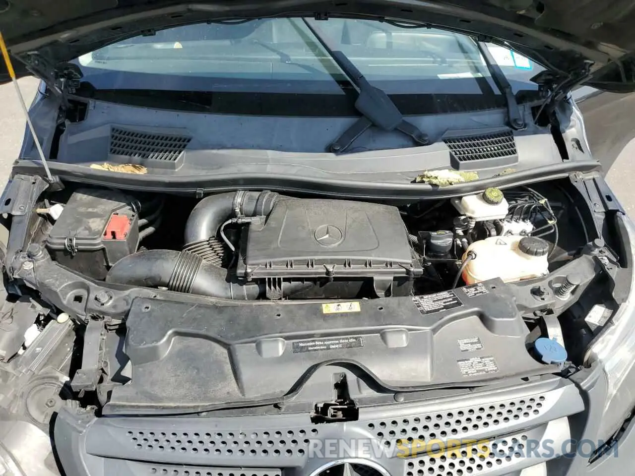 12 Photograph of a damaged car WD4PG2EE8K3517788 MERCEDES-BENZ METRIS 2019