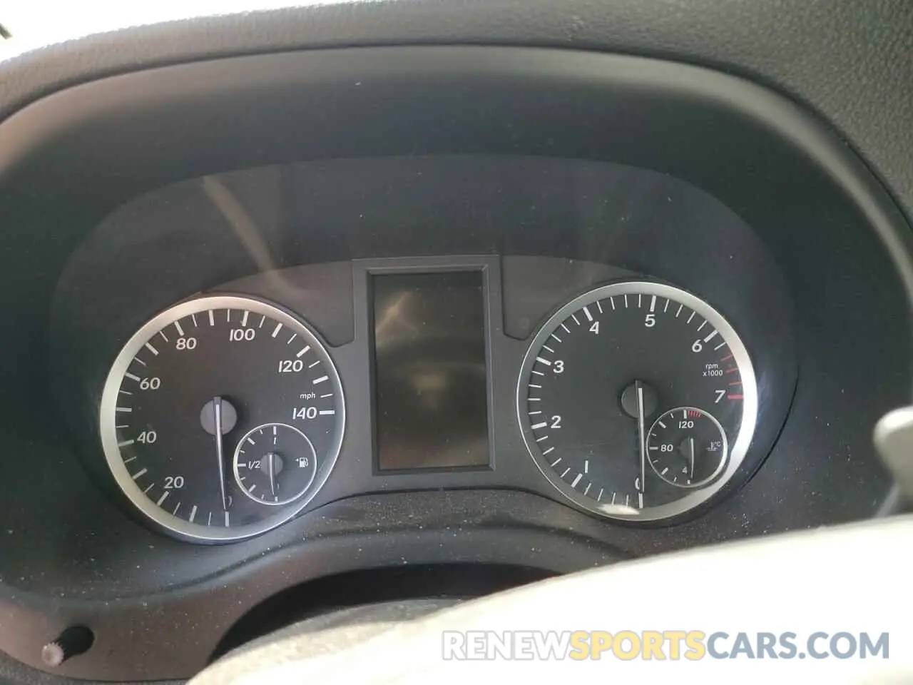 9 Photograph of a damaged car WD4PG2EE8K3517788 MERCEDES-BENZ METRIS 2019