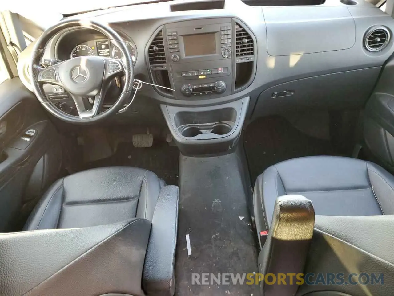 8 Photograph of a damaged car WD4PG2EE8K3522294 MERCEDES-BENZ METRIS 2019