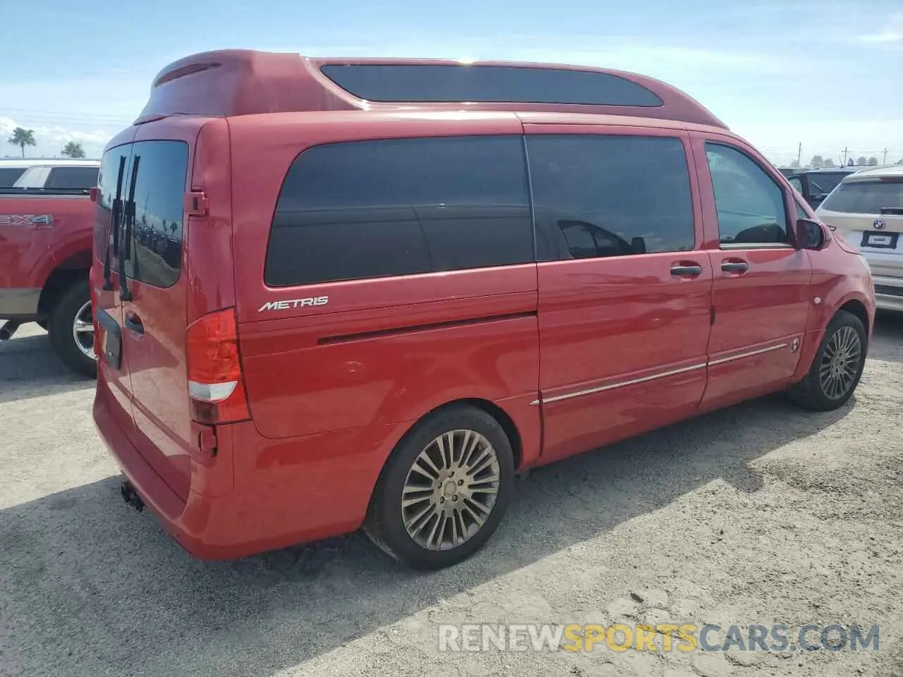 3 Photograph of a damaged car WD4PG2EEXK3507196 MERCEDES-BENZ METRIS 2019