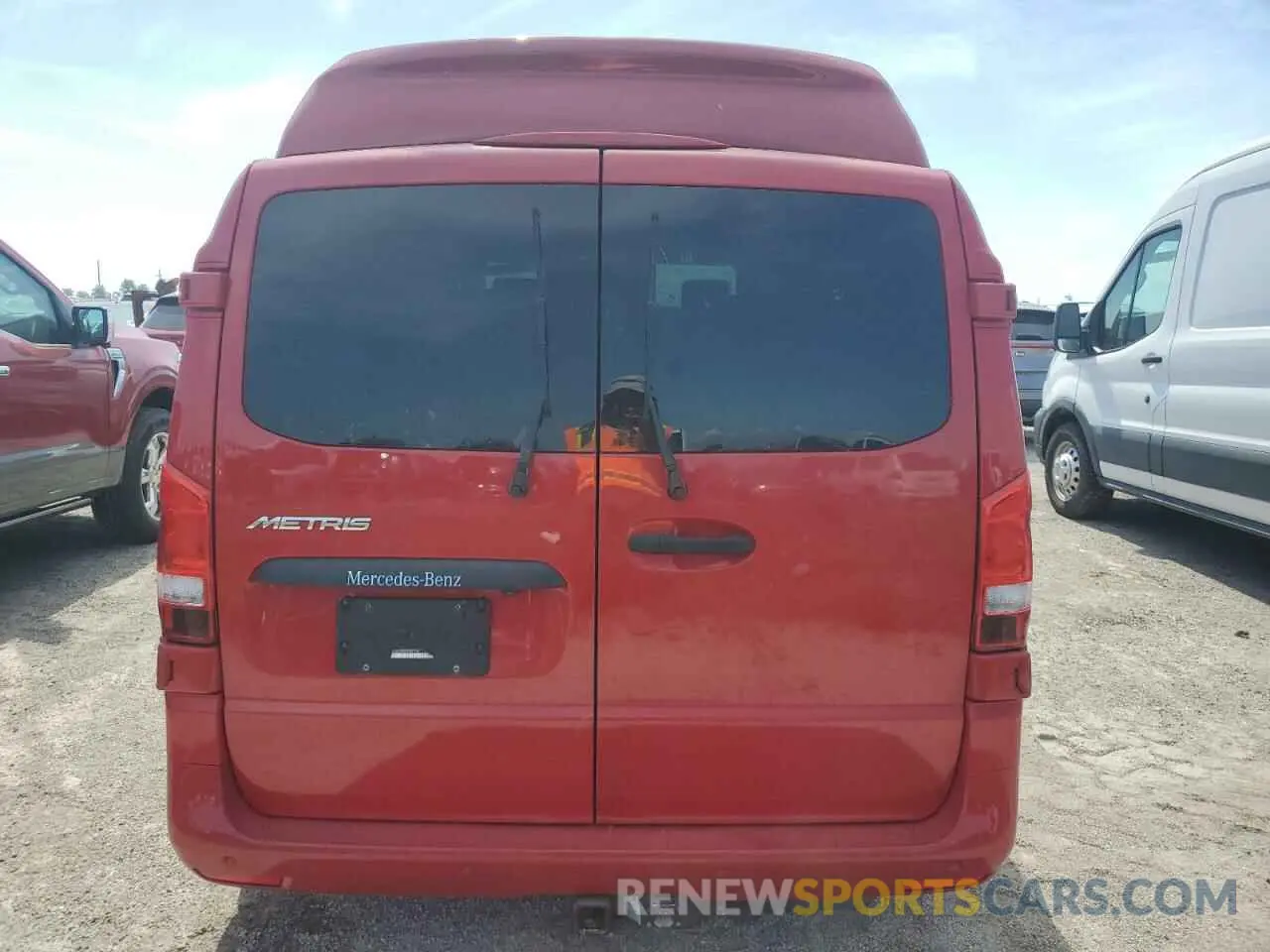 6 Photograph of a damaged car WD4PG2EEXK3507196 MERCEDES-BENZ METRIS 2019