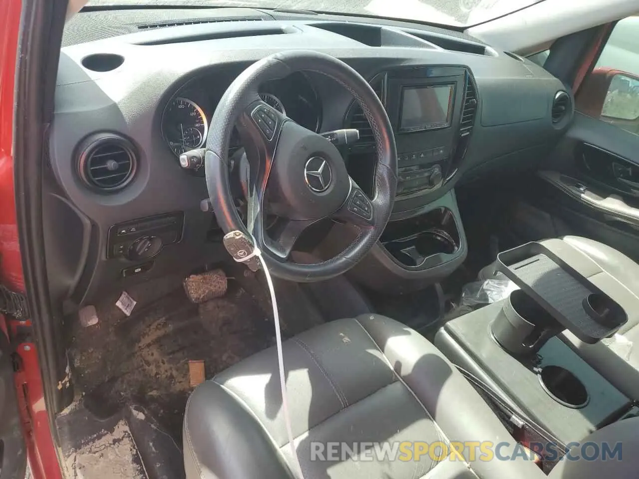 8 Photograph of a damaged car WD4PG2EEXK3507196 MERCEDES-BENZ METRIS 2019