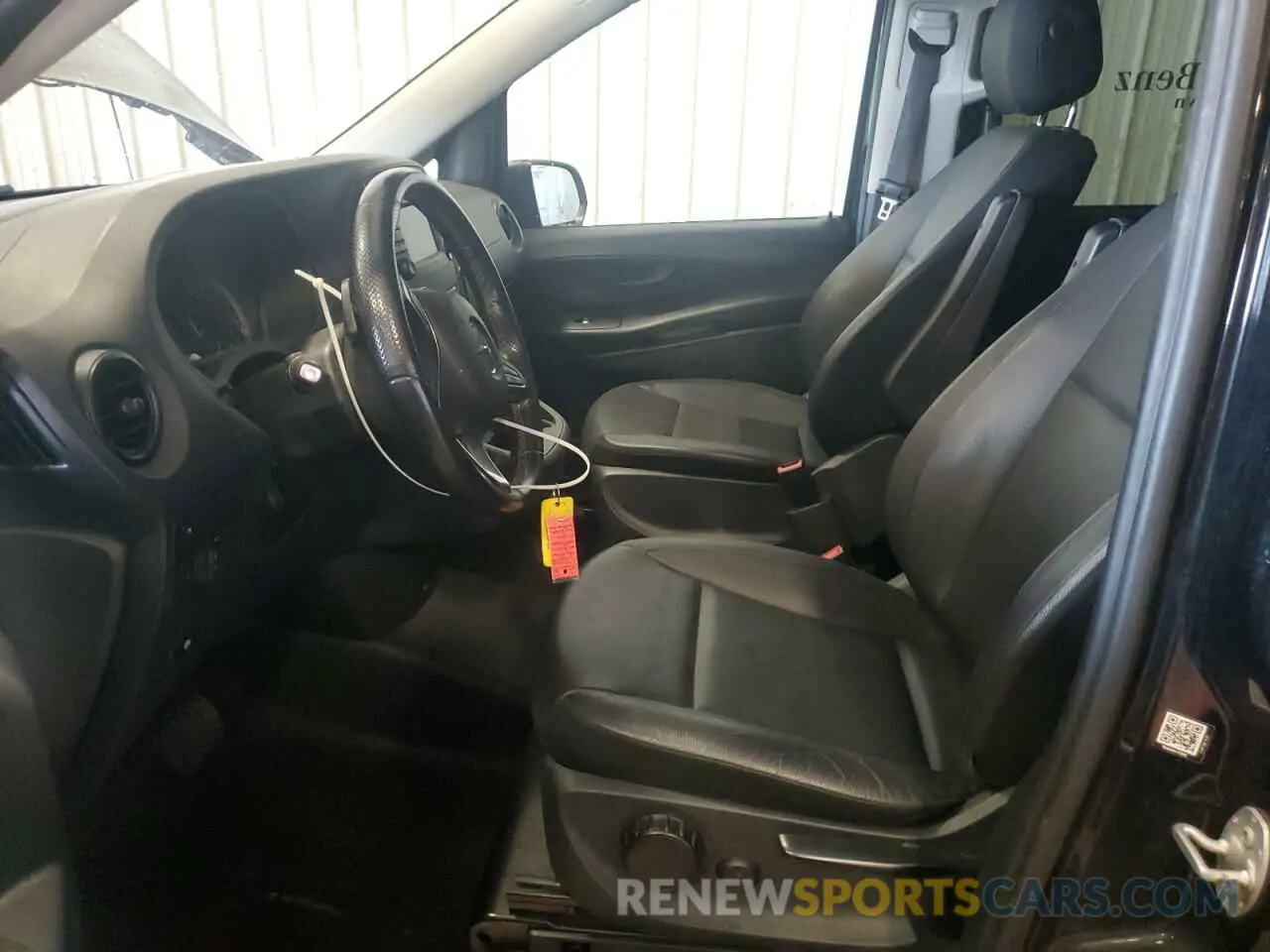 7 Photograph of a damaged car W1WV0FEY1L3755527 MERCEDES-BENZ METRIS 2020