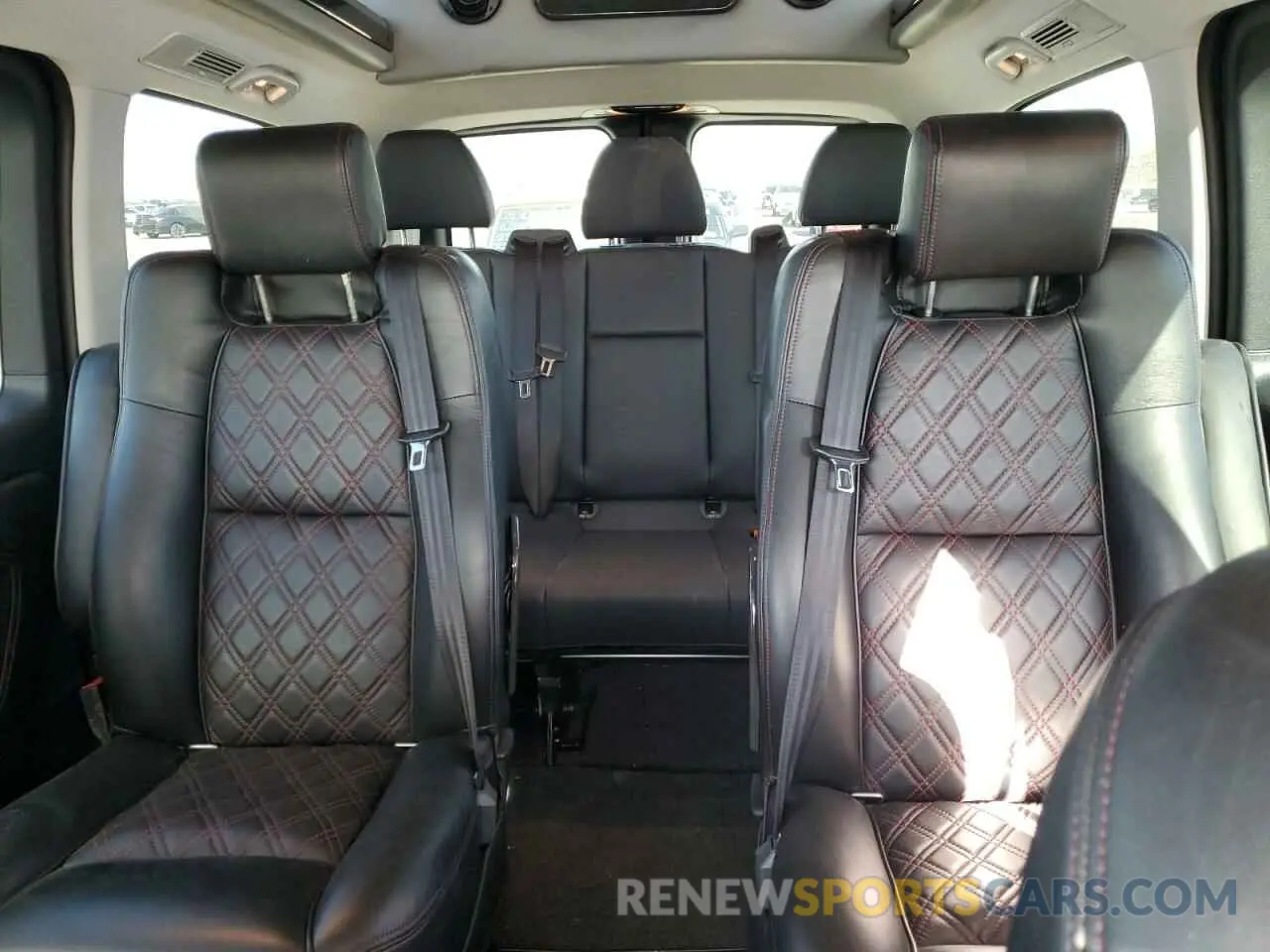 10 Photograph of a damaged car W1WV0FEY3L3762981 MERCEDES-BENZ METRIS 2020