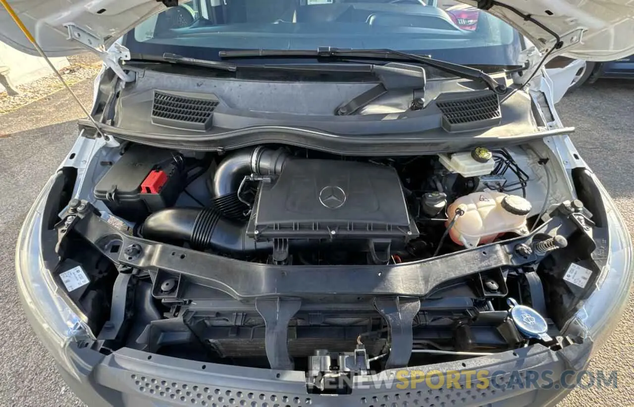 7 Photograph of a damaged car W1YV0BEY0L3765028 MERCEDES-BENZ METRIS 2020