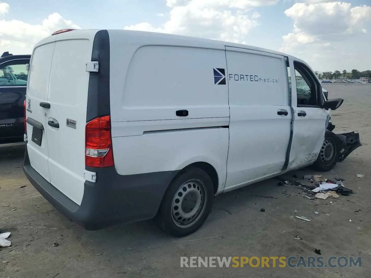 3 Photograph of a damaged car W1YV0BEY4L3715815 MERCEDES-BENZ METRIS 2020