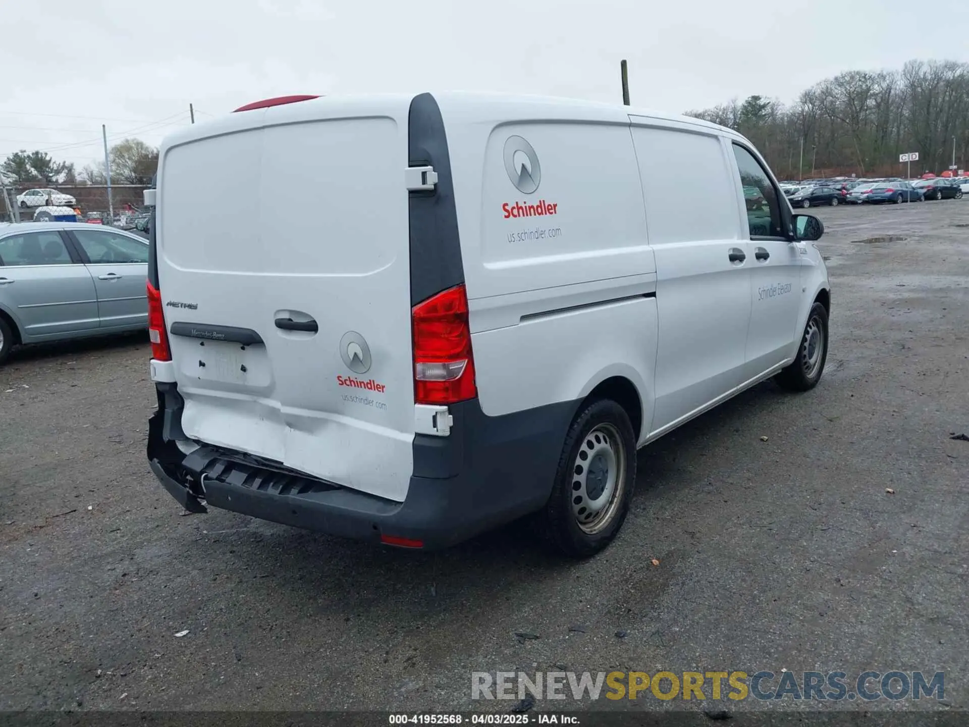 4 Photograph of a damaged car W1YV0BEY5L3762528 MERCEDES-BENZ METRIS 2020