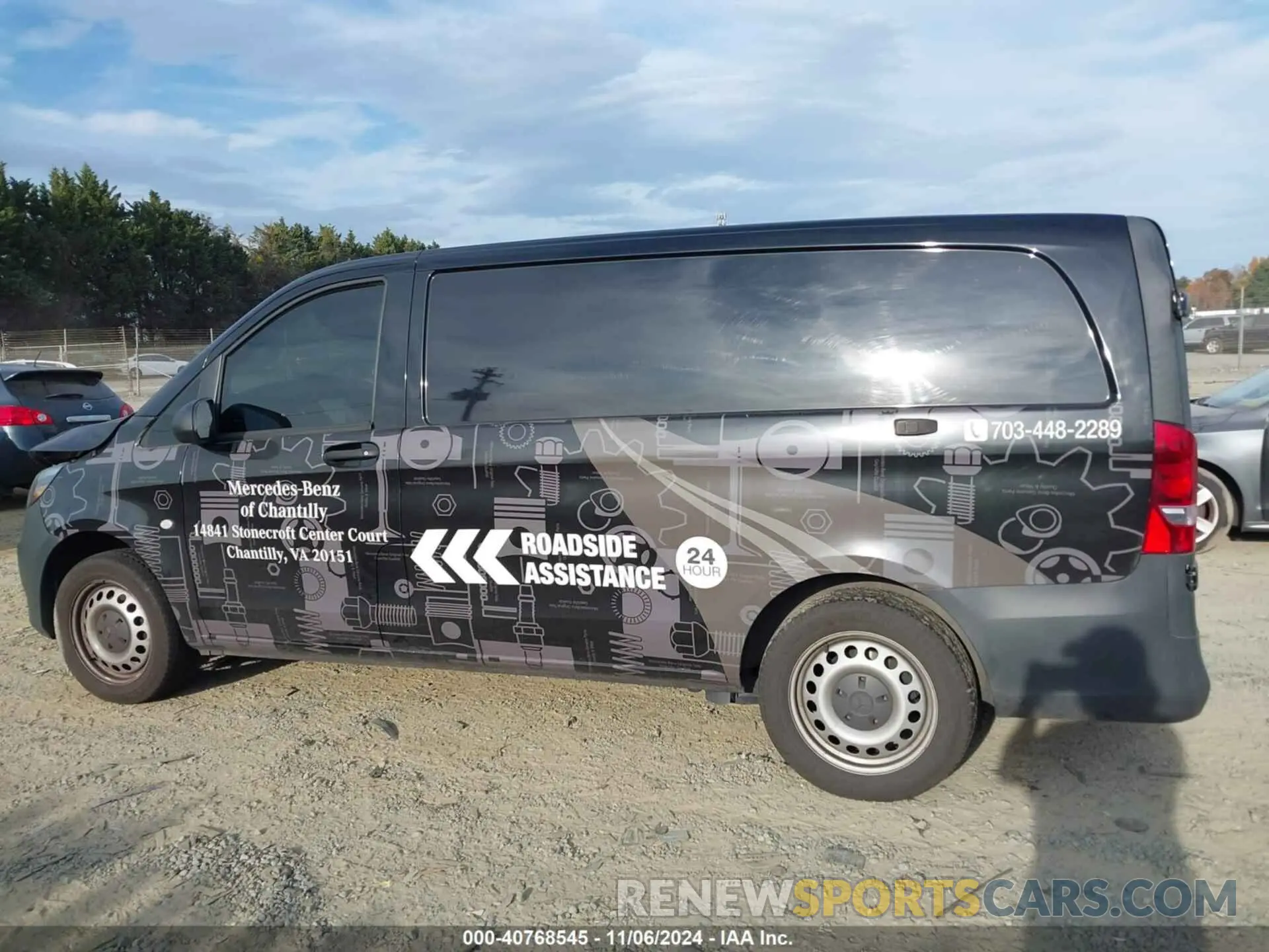 14 Photograph of a damaged car W1YV0BEY7L3730454 MERCEDES-BENZ METRIS 2020