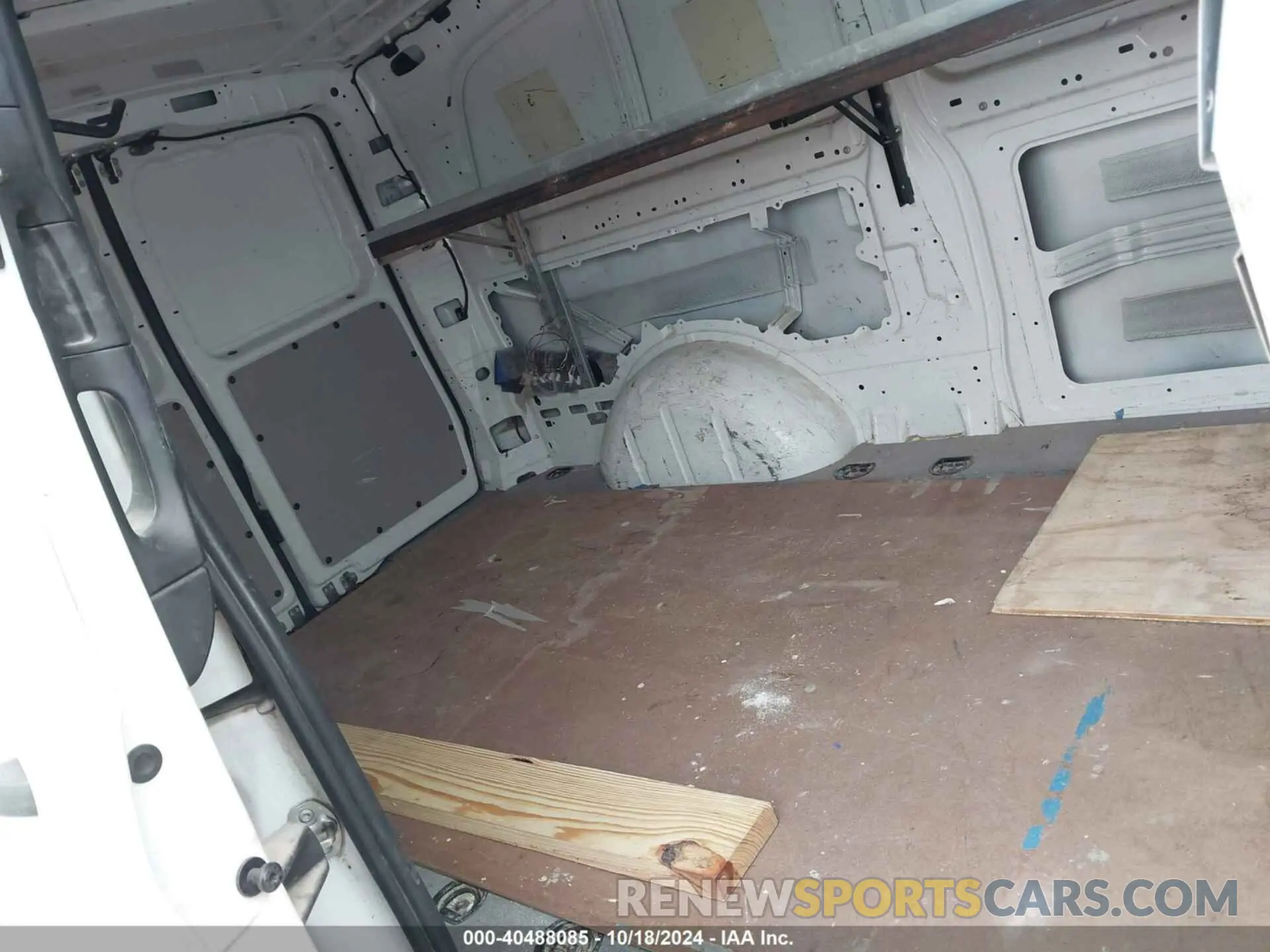 8 Photograph of a damaged car W1YV0CEYXL3763888 MERCEDES-BENZ METRIS 2020