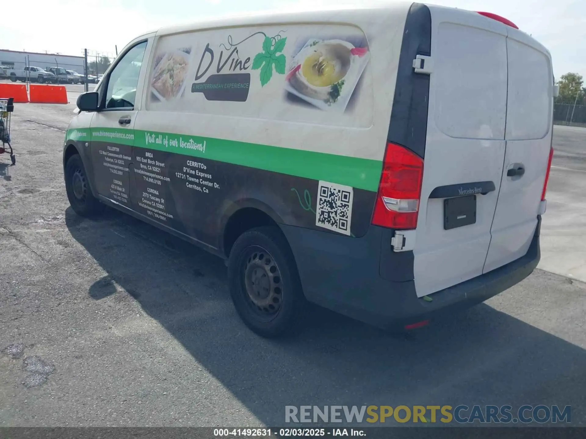 3 Photograph of a damaged car WD3PG2EA2L3670170 MERCEDES-BENZ METRIS 2020