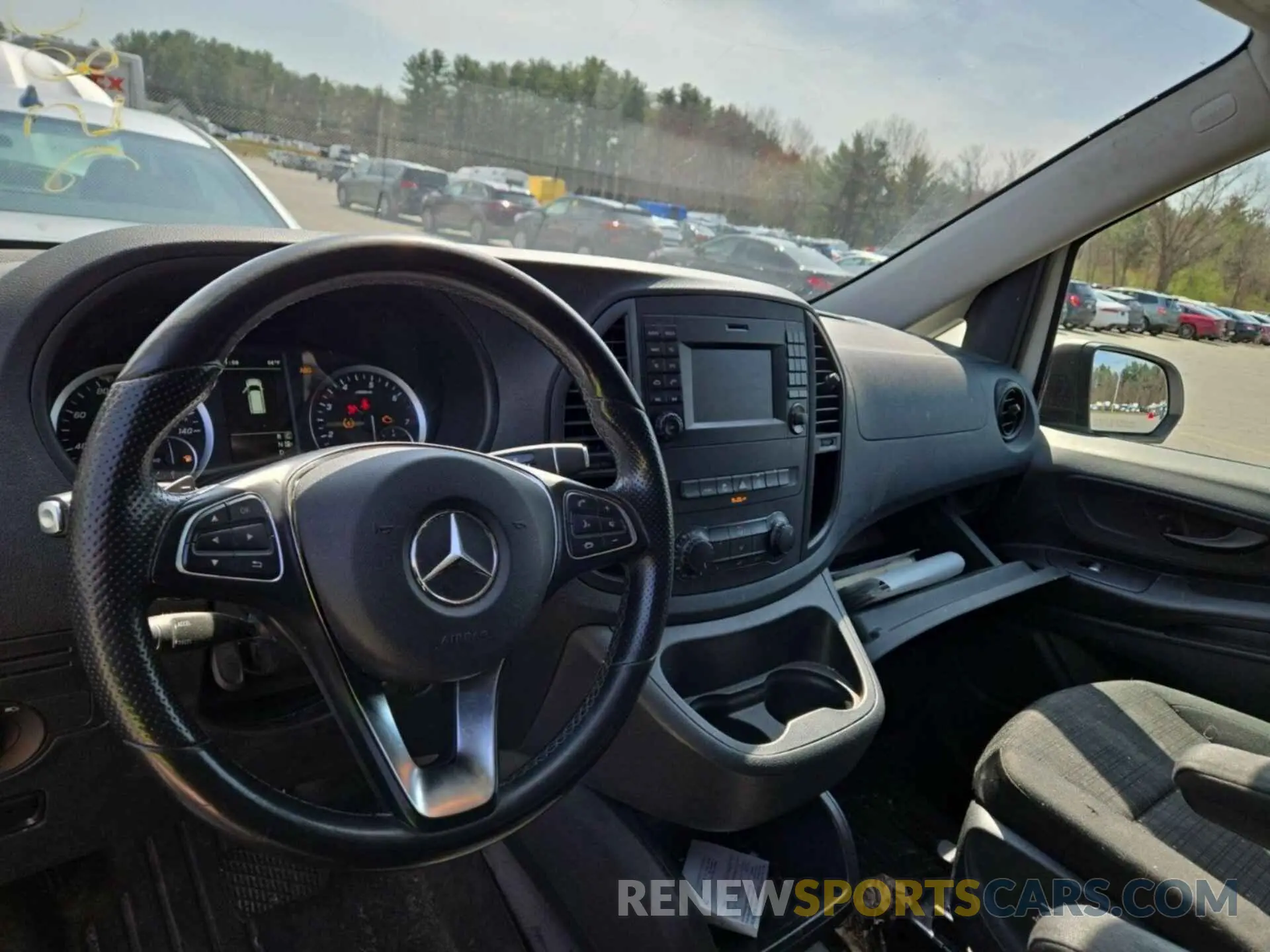 3 Photograph of a damaged car WD3PG3EA1L3645816 MERCEDES-BENZ METRIS 2020