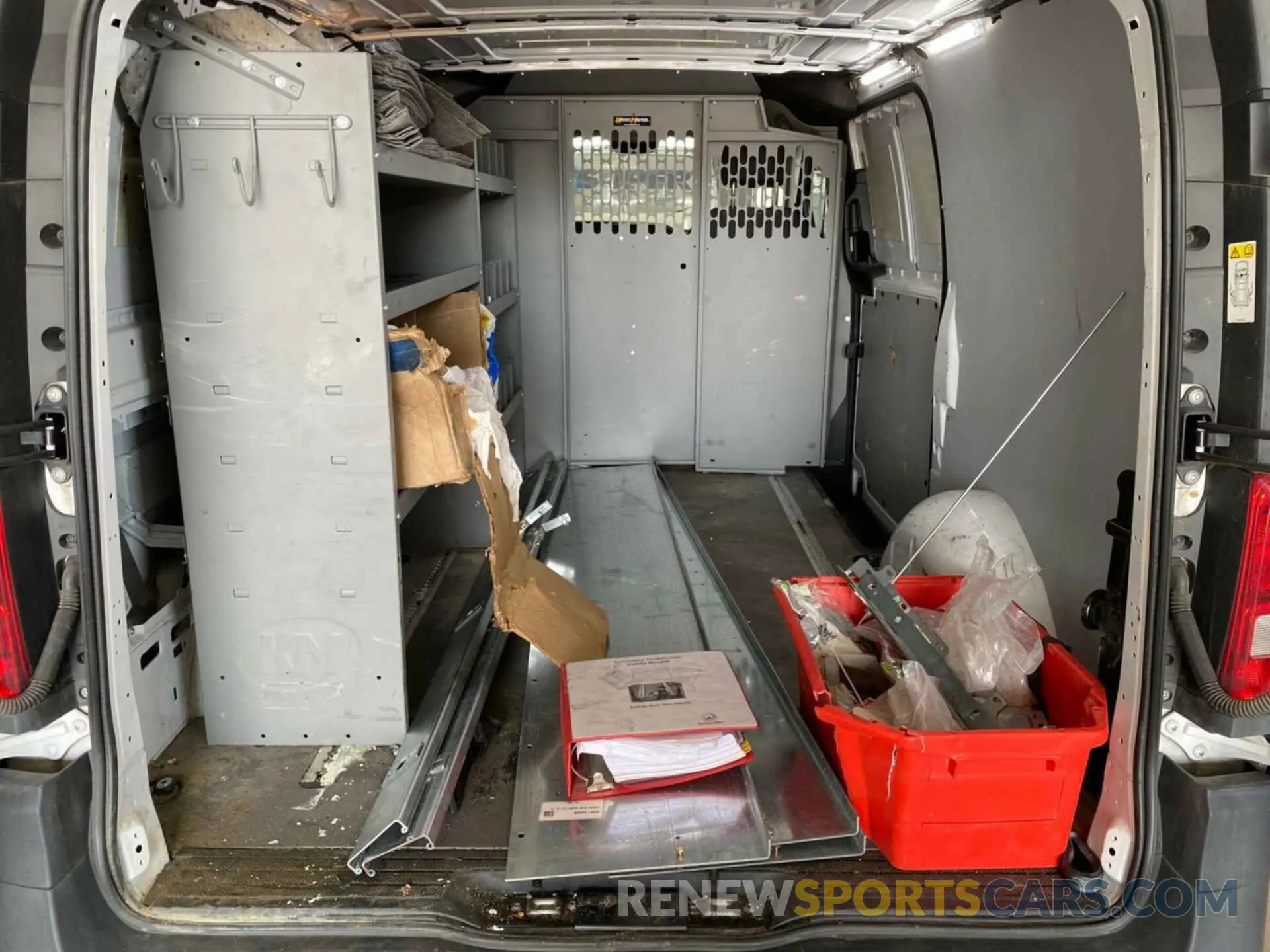 14 Photograph of a damaged car W1YV0BEY8M3905120 MERCEDES-BENZ METRIS 2021