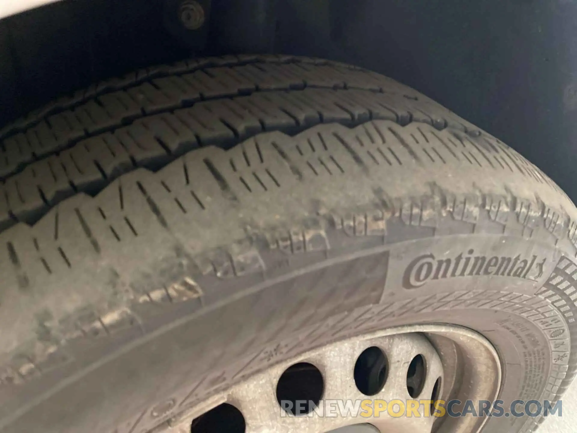 26 Photograph of a damaged car W1YV0BEY8M3905120 MERCEDES-BENZ METRIS 2021