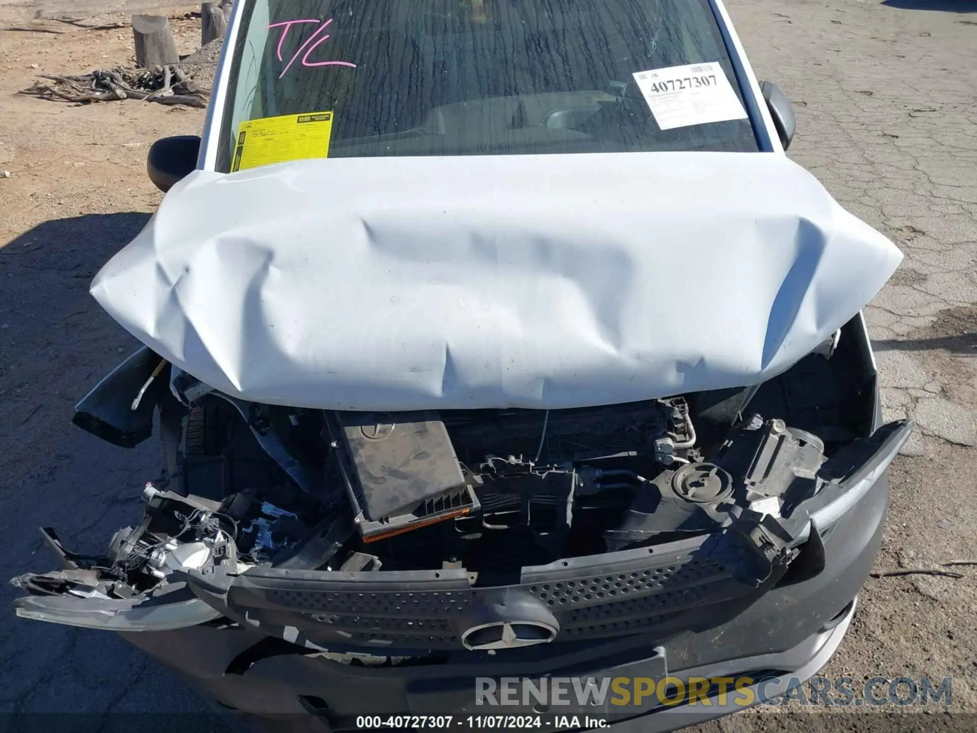 17 Photograph of a damaged car W1YV0BEY2N4149425 MERCEDES-BENZ METRIS 2022