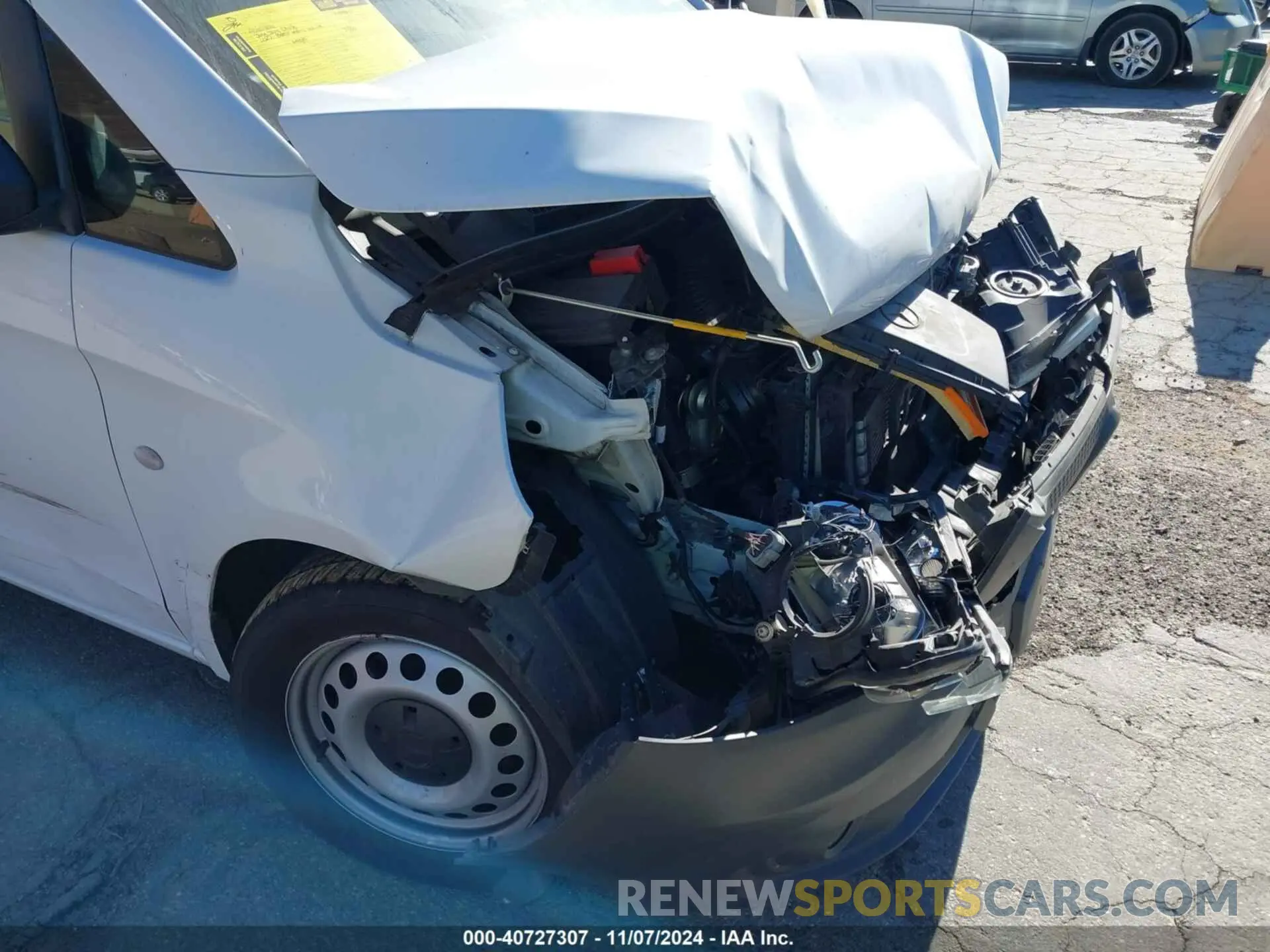 18 Photograph of a damaged car W1YV0BEY2N4149425 MERCEDES-BENZ METRIS 2022