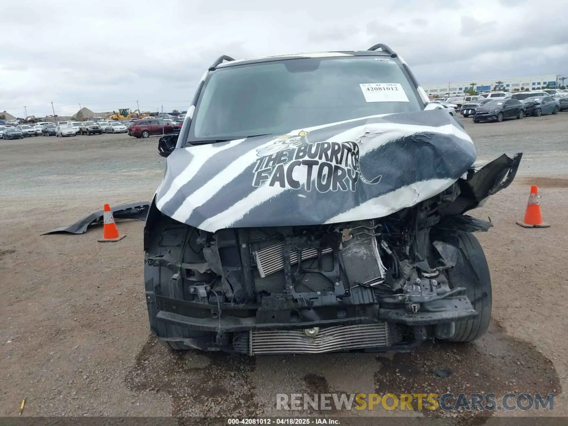 13 Photograph of a damaged car W1YV0BEY6N4149945 MERCEDES-BENZ METRIS 2022