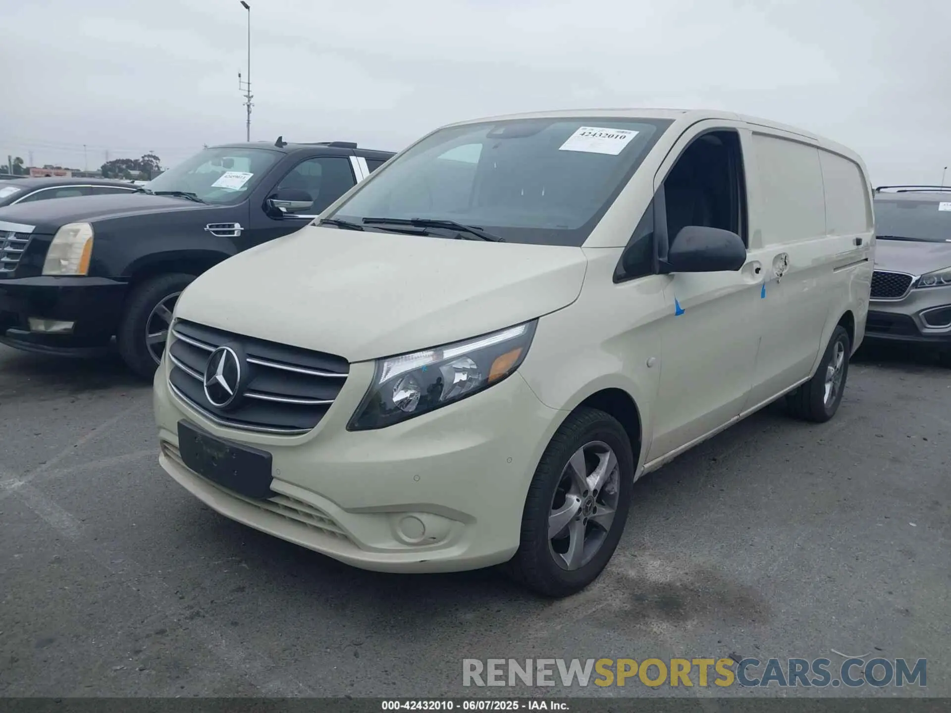 2 Photograph of a damaged car W1YV0BEY7N4153194 MERCEDES-BENZ METRIS 2022