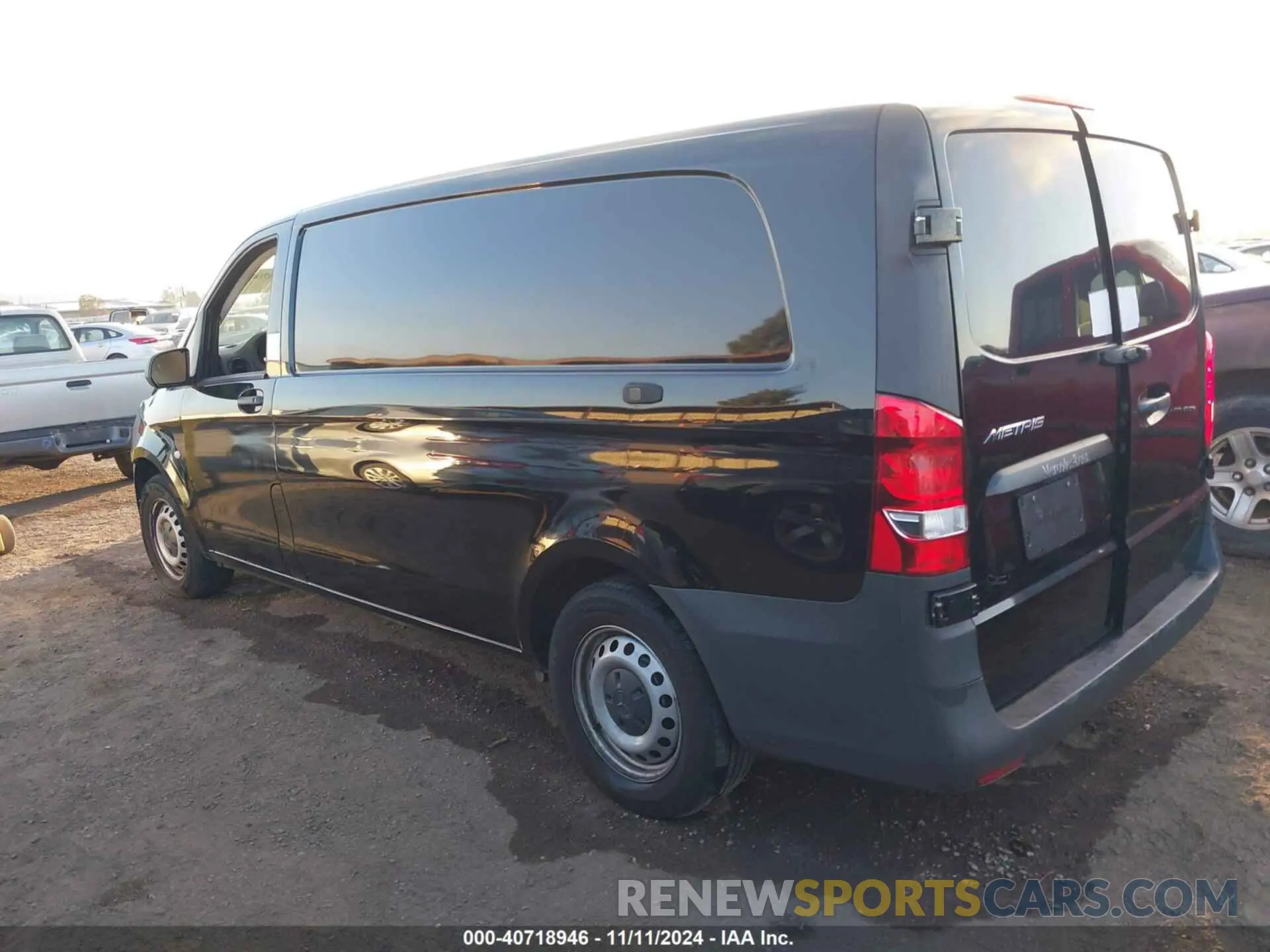 15 Photograph of a damaged car W1YV0CEY0N4151535 MERCEDES-BENZ METRIS 2022