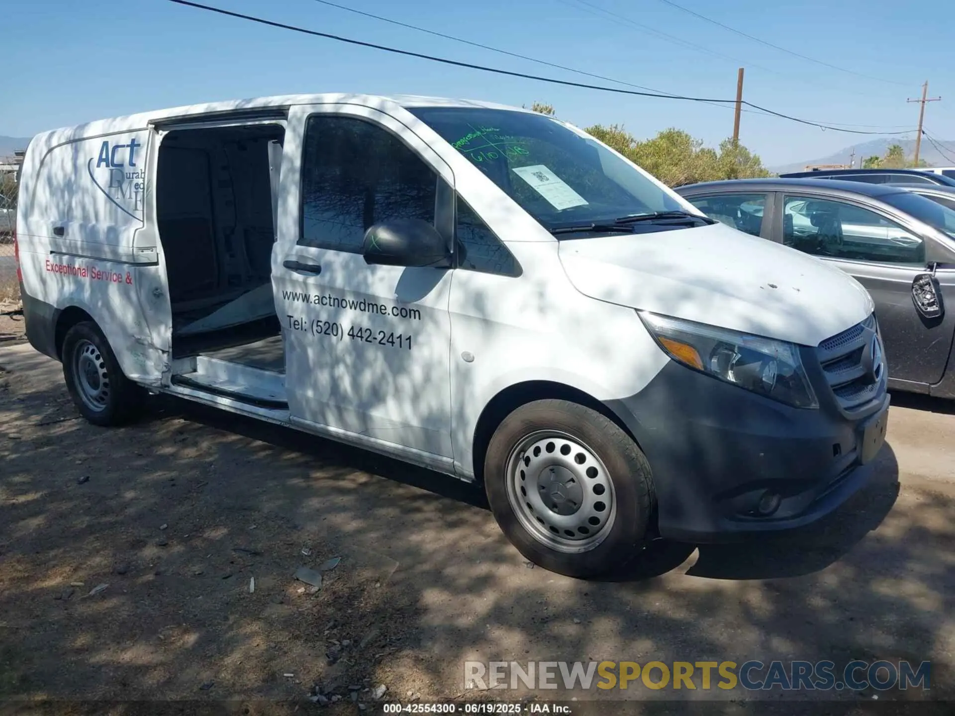 1 Photograph of a damaged car W1YV0CEY5N3964570 MERCEDES-BENZ METRIS 2022