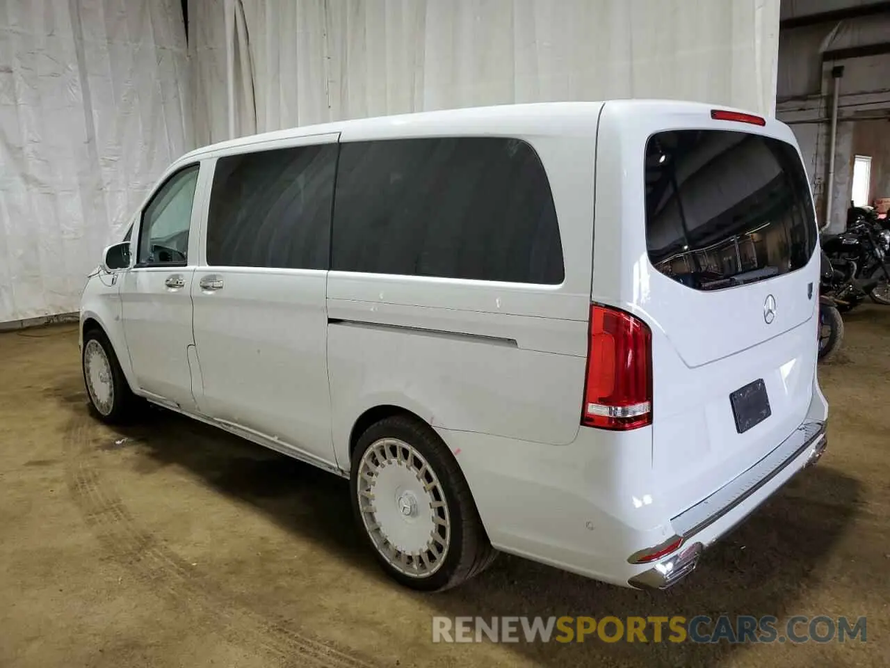 2 Photograph of a damaged car W1WV0FEY0P4332504 MERCEDES-BENZ METRIS 2023