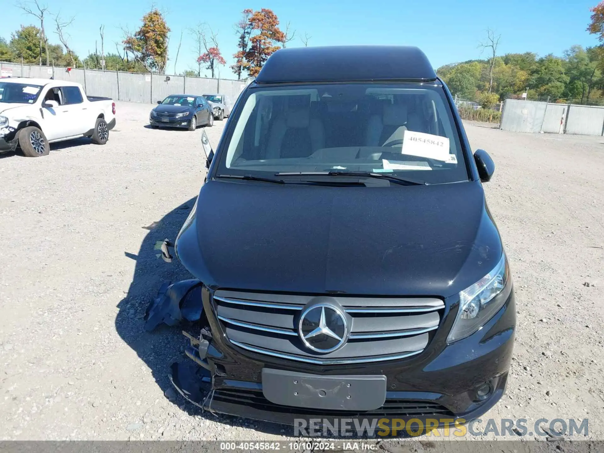 12 Photograph of a damaged car W1WV0FEYXP4219983 MERCEDES-BENZ METRIS 2023