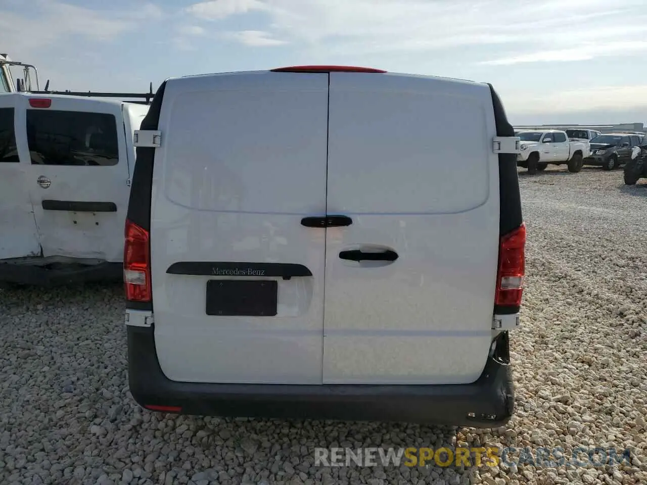 6 Photograph of a damaged car W1YV0BEY5P4224833 MERCEDES-BENZ METRIS 2023