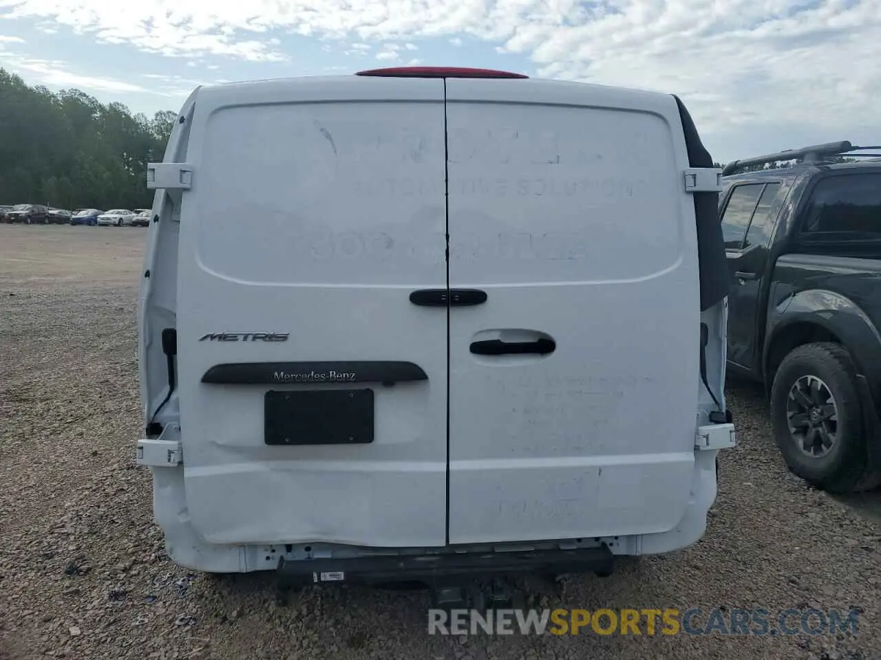 6 Photograph of a damaged car W1YV0BEY9P4267409 MERCEDES-BENZ METRIS 2023