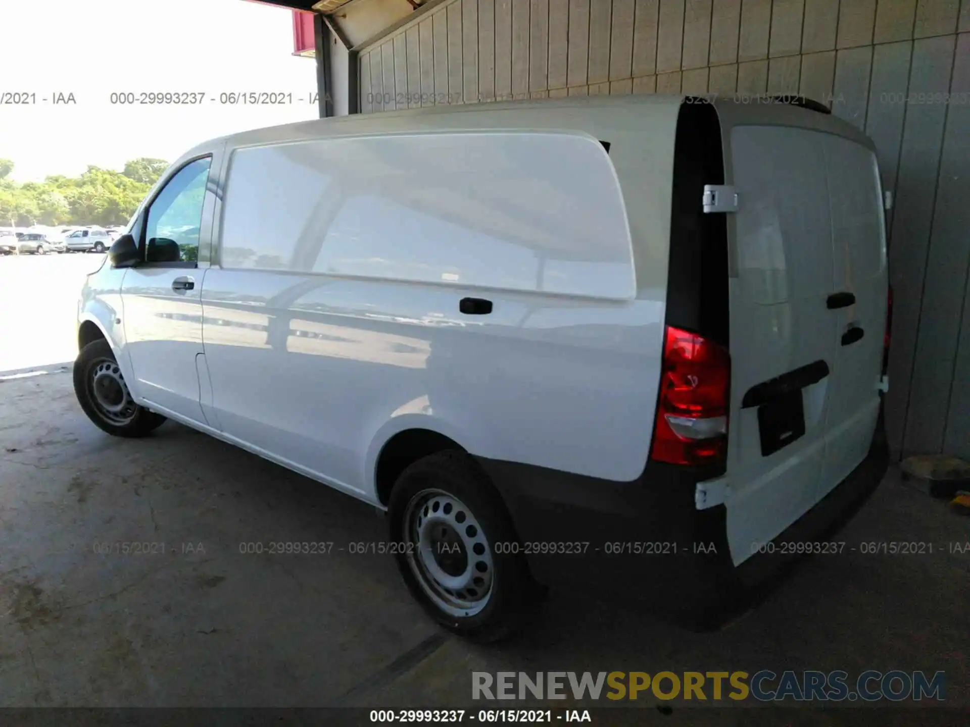 3 Photograph of a damaged car W1YV0BEY2L3731818 MERCEDES-BENZ METRIS CARGO VAN 2020