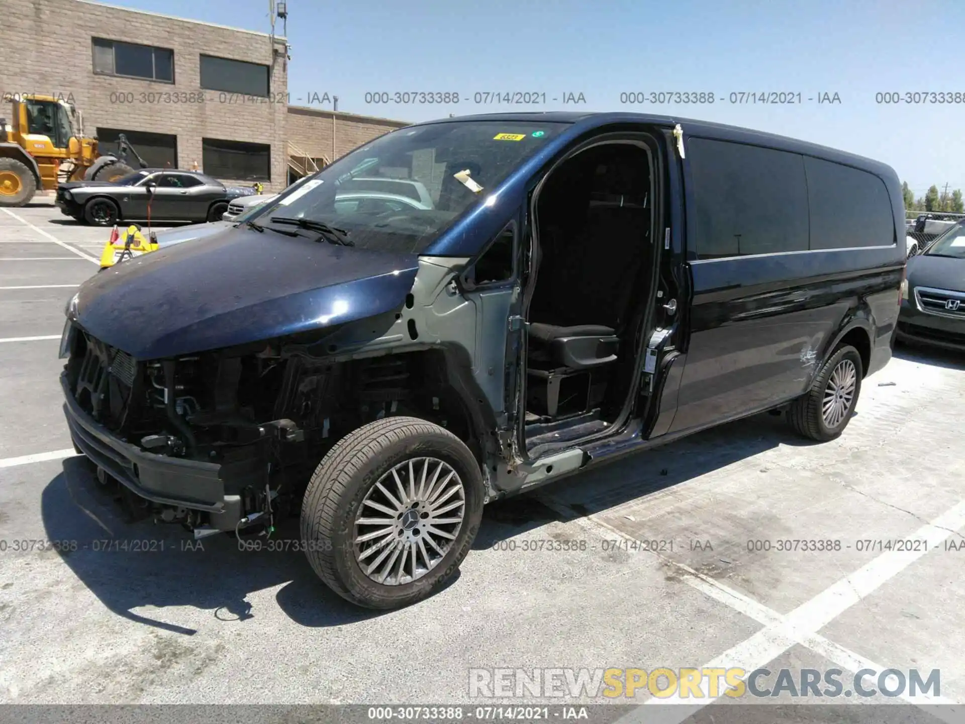 2 Photograph of a damaged car W1YV0CEY1L3689096 MERCEDES-BENZ METRIS CARGO VAN 2020