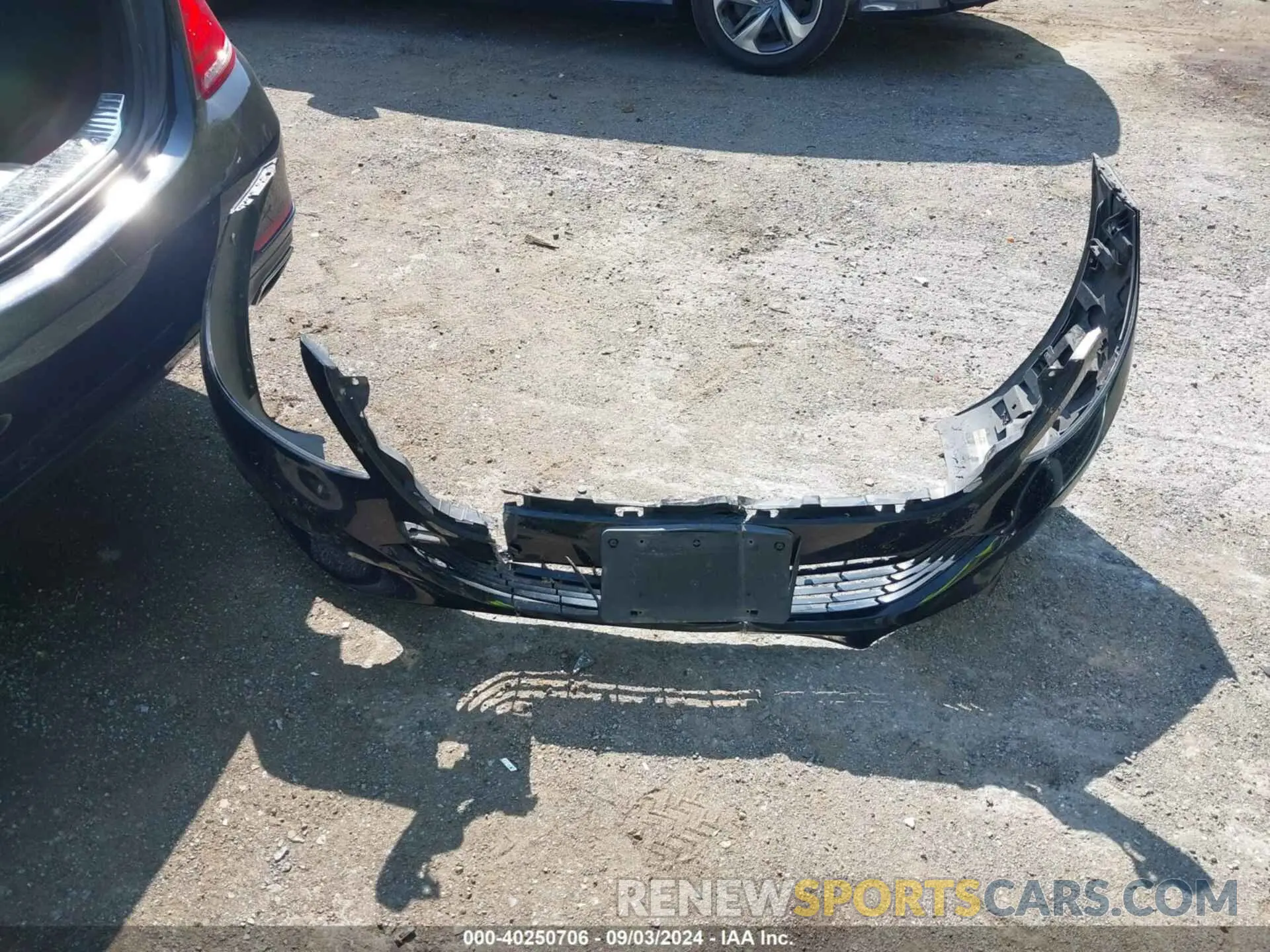 12 Photograph of a damaged car WDDUG8CB9FA133969 MERCEDES-BENZ S 2015