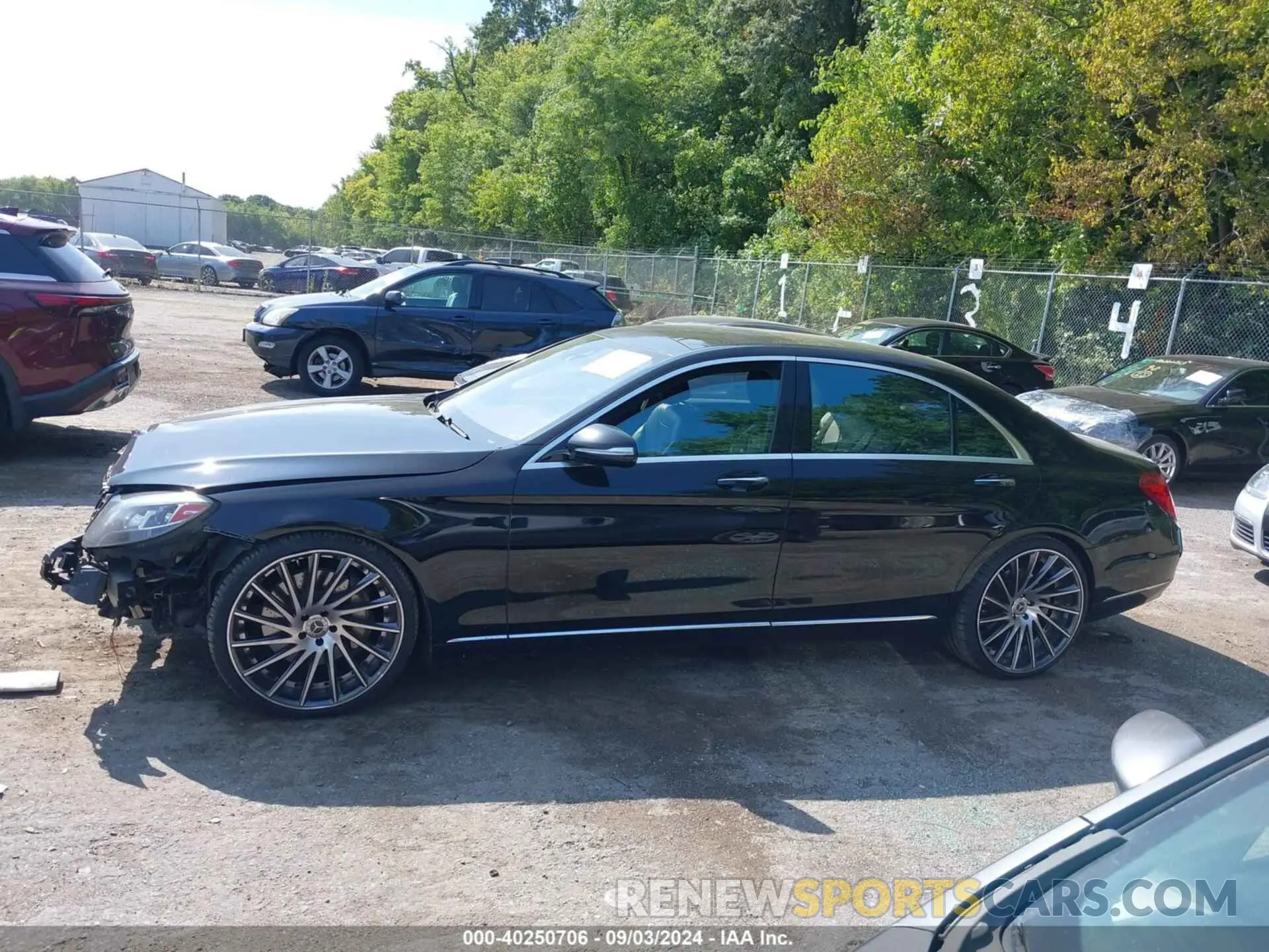 15 Photograph of a damaged car WDDUG8CB9FA133969 MERCEDES-BENZ S 2015