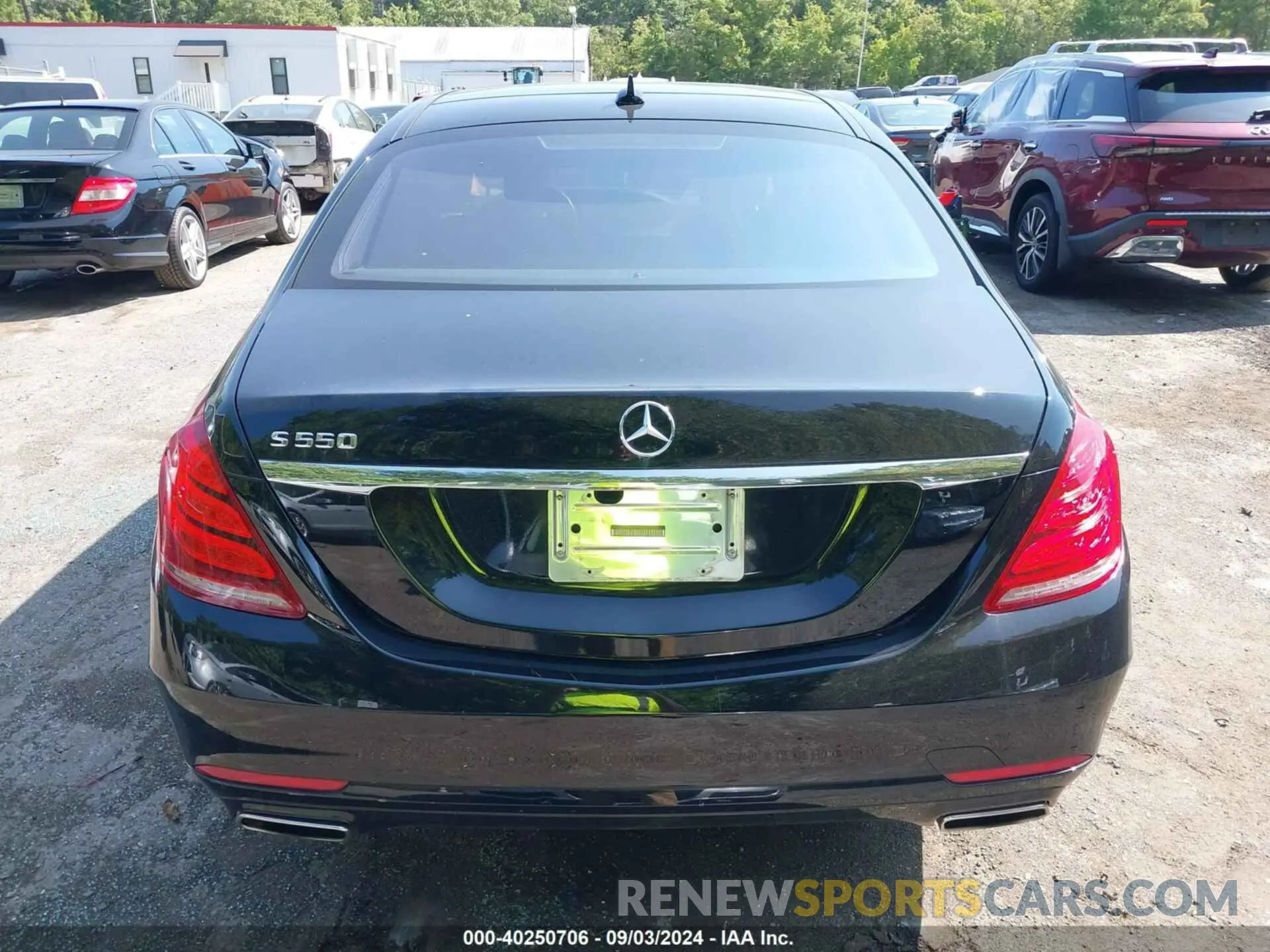 17 Photograph of a damaged car WDDUG8CB9FA133969 MERCEDES-BENZ S 2015