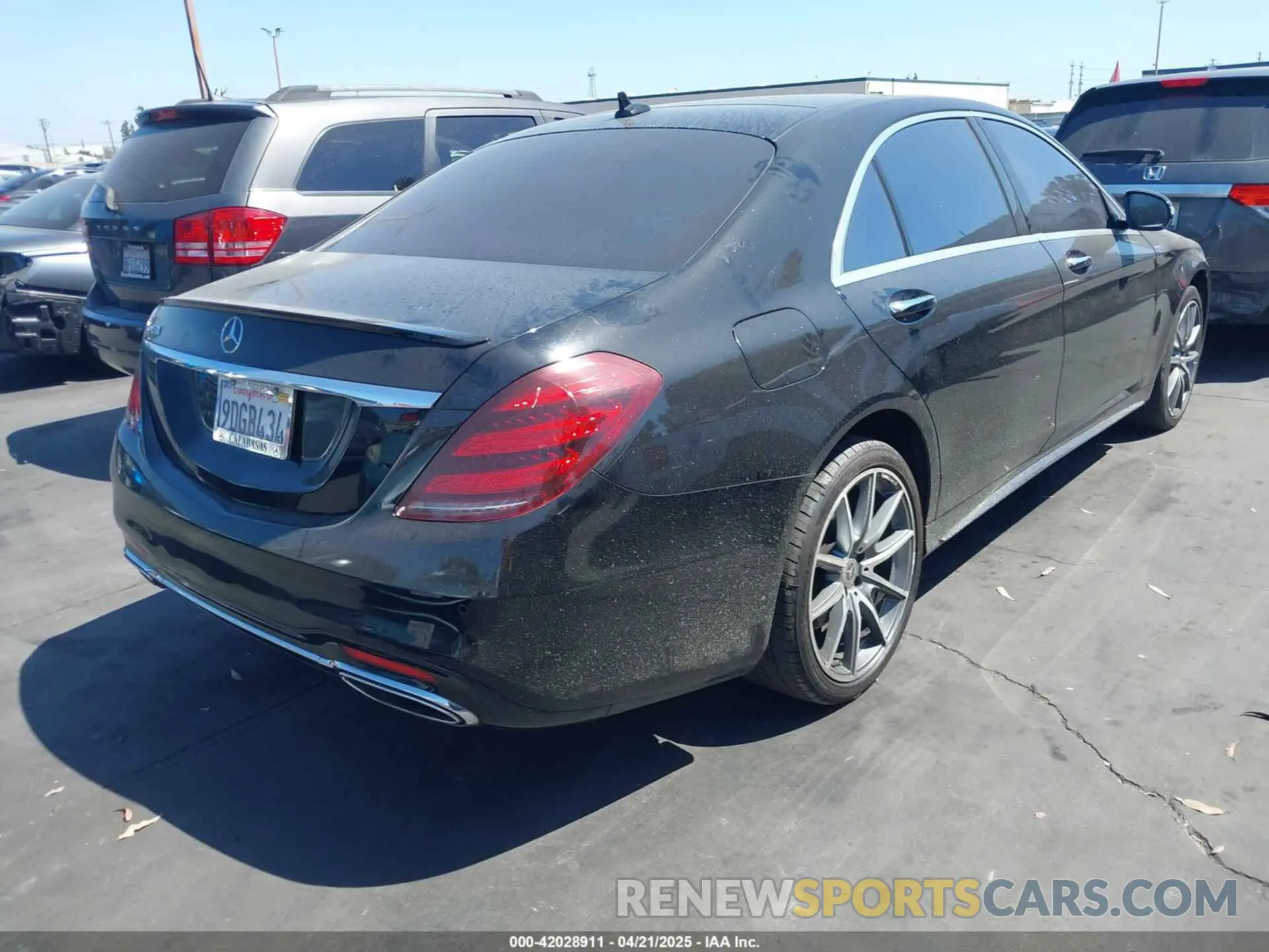 4 Photograph of a damaged car WDDUG6GB6KA496416 MERCEDES-BENZ S 450 2019